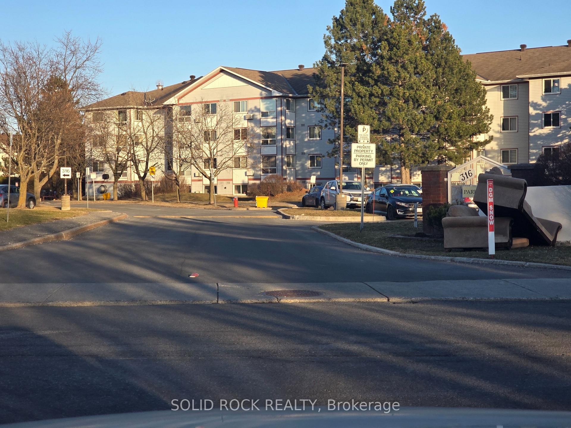Photo 2 of Unit 418, 318 Lorry Greenberg Drive, Ottawa, Hunt Club Park/Greenboro — HOMEH
