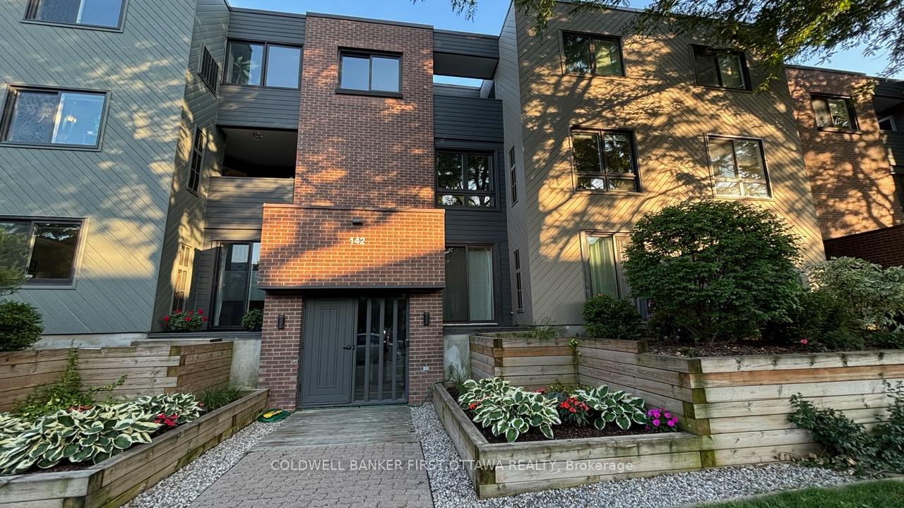 Front of Unit 1A, 142 Waverley Street