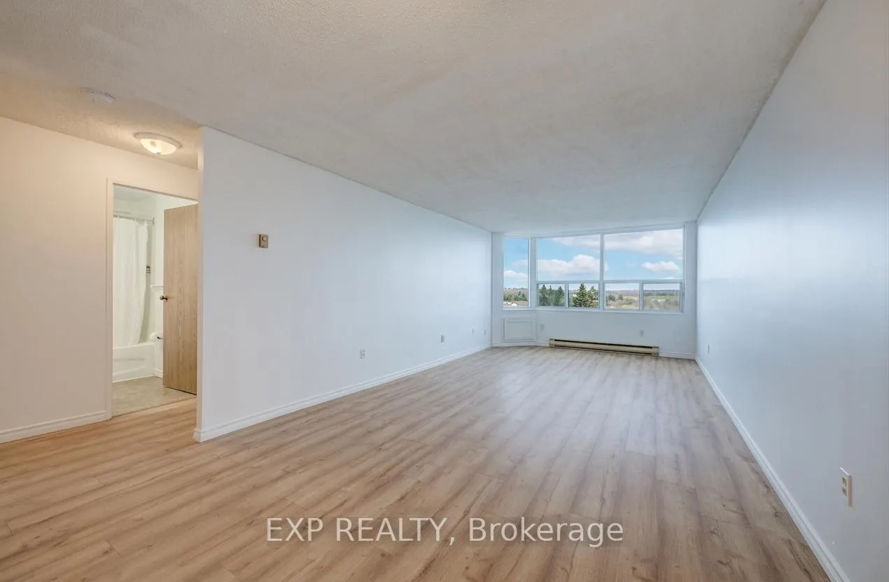 Photo 4 of Unit 1107, 55 Green Valley Drive, Kitchener — HOMEH