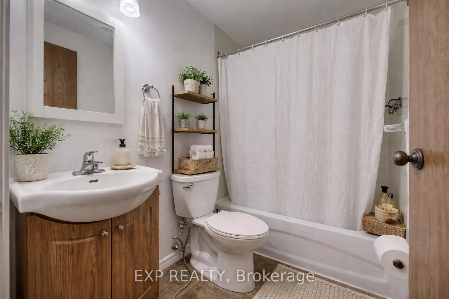 Photo 11 of Unit 1107, 55 Green Valley Drive, Kitchener — HOMEH
