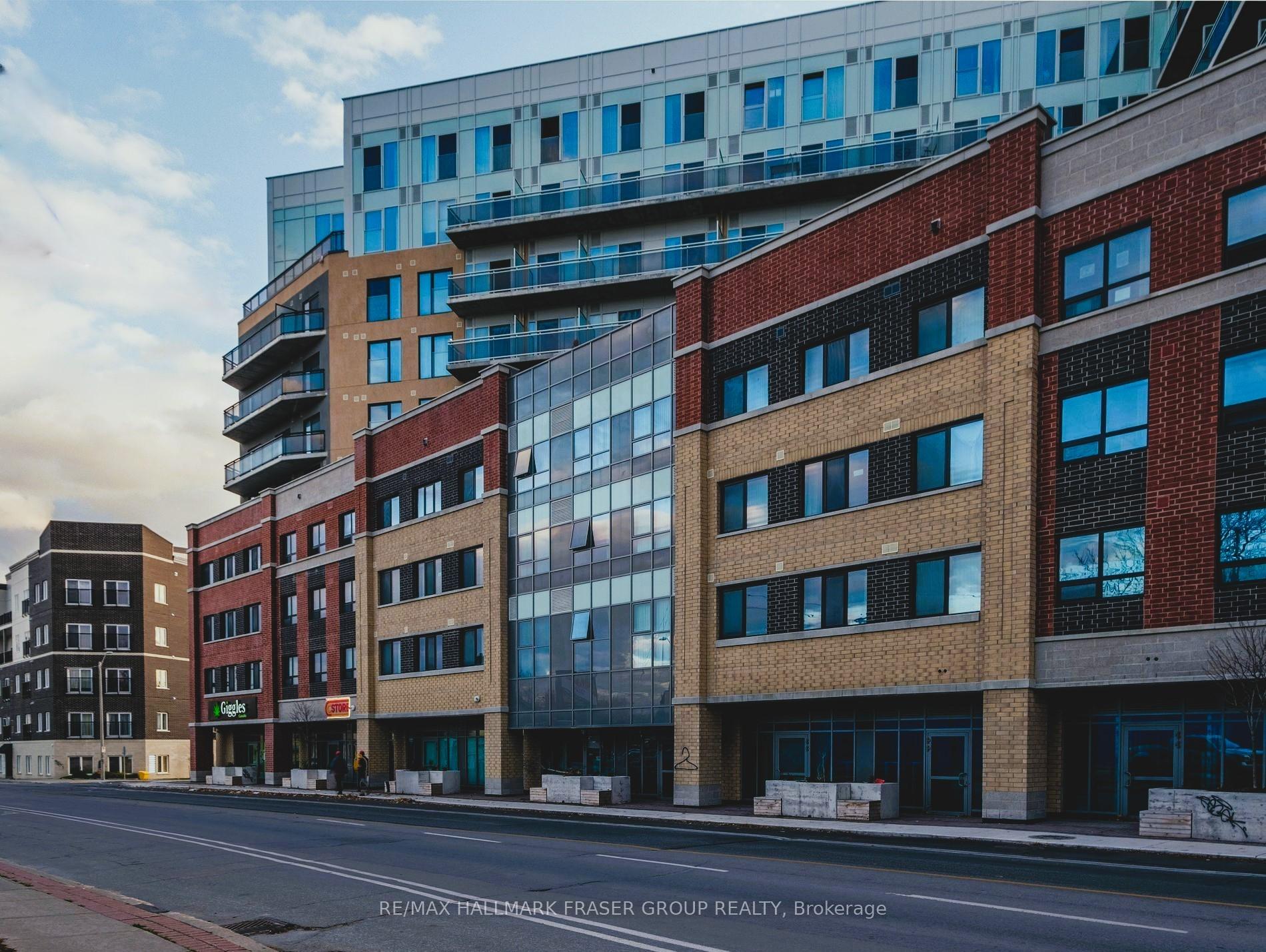 Front of Unit 315, 652 Princess Street S