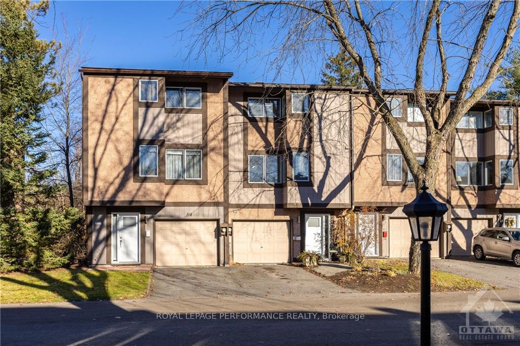 Photo 1 of 52 Reaney Court, Ottawa, Kanata - Beaverbrook — HOMEH