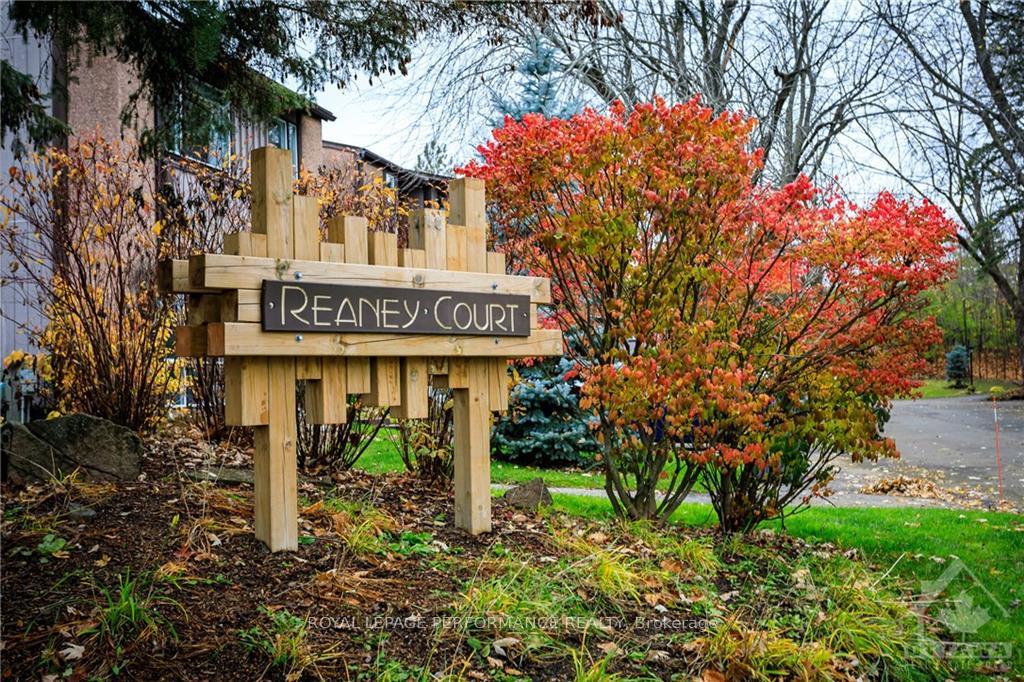 Photo 2 of 52 Reaney Court, Ottawa, Kanata - Beaverbrook — HOMEH