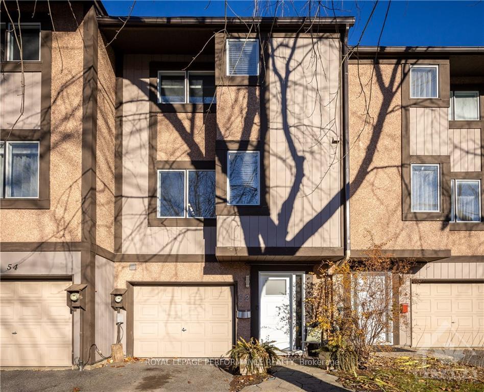 Photo 4 of 52 Reaney Court, Ottawa, Kanata - Beaverbrook — HOMEH