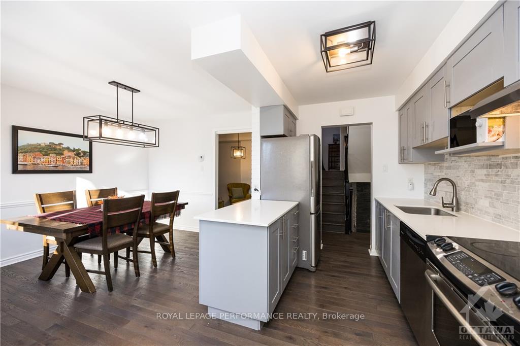 Photo 19 of 52 Reaney Court, Ottawa, Kanata - Beaverbrook — HOMEH