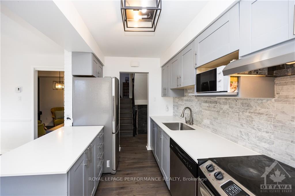 Photo 20 of 52 Reaney Court, Ottawa, Kanata - Beaverbrook — HOMEH