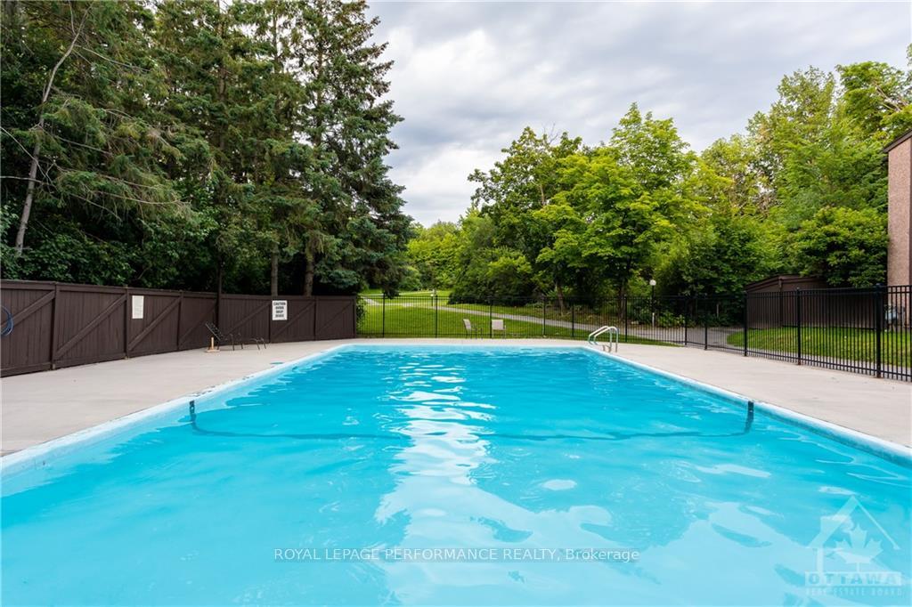 Photo 30 of 52 Reaney Court, Ottawa, Kanata - Beaverbrook — HOMEH