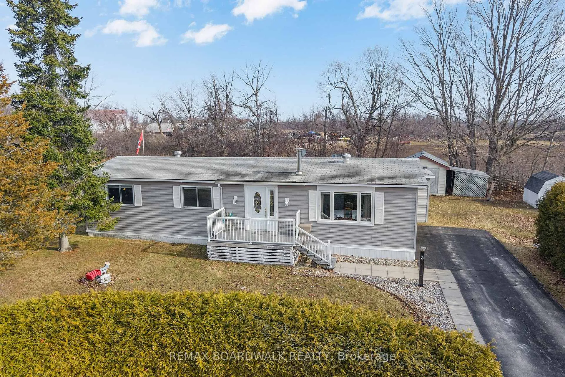 Photo 4 of 3 Otterdale Crescent, Rideau Lakes, Rideau Lakes (South Elmsley) Twp — HOMEH