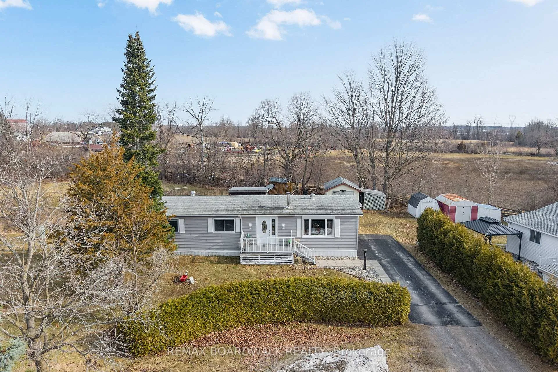 Photo 6 of 3 Otterdale Crescent, Rideau Lakes, Rideau Lakes (South Elmsley) Twp — HOMEH
