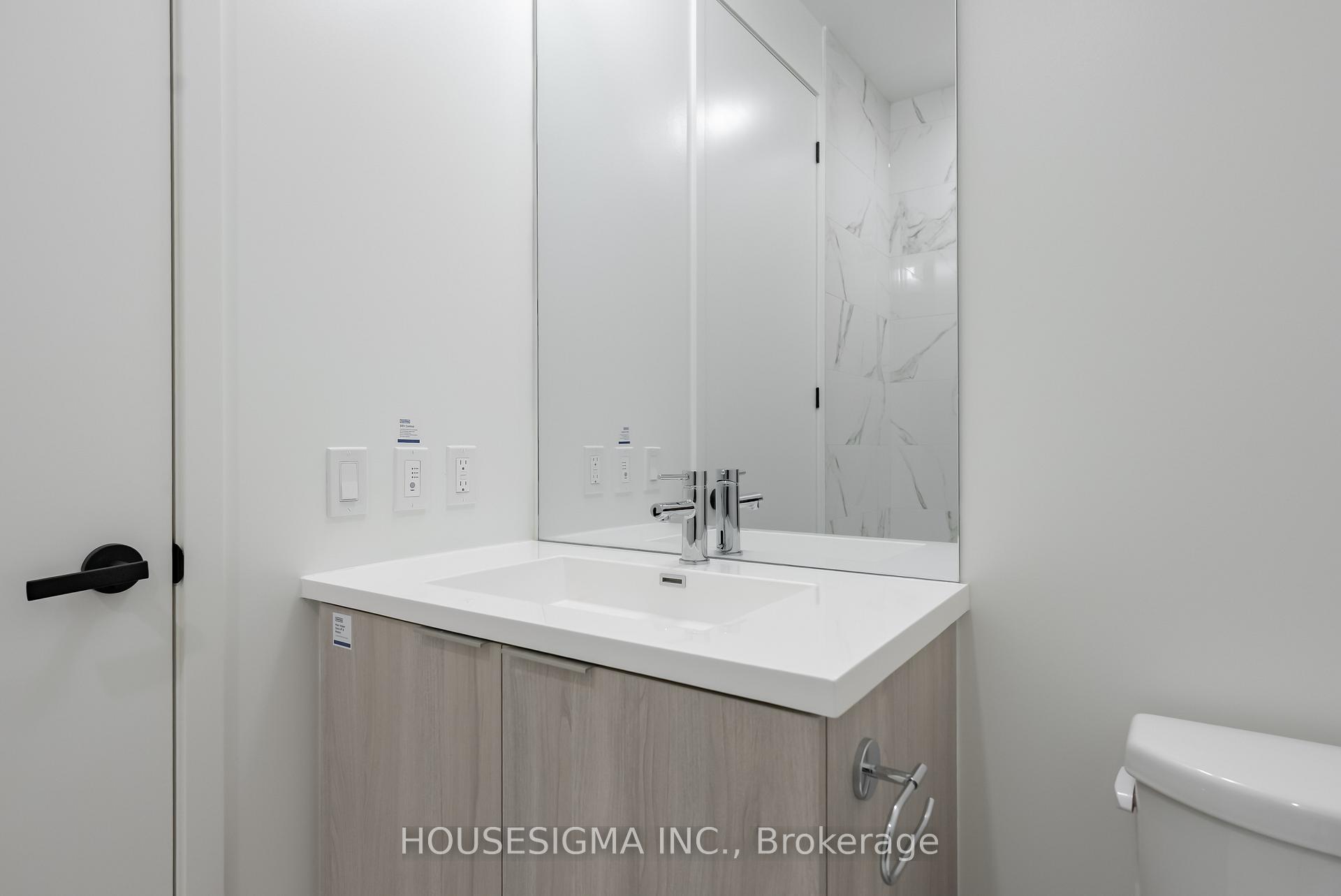 Photo 13 of Unit 605, 8 Interchange Way, Vaughan, Vaughan Corporate Centre — HOMEH