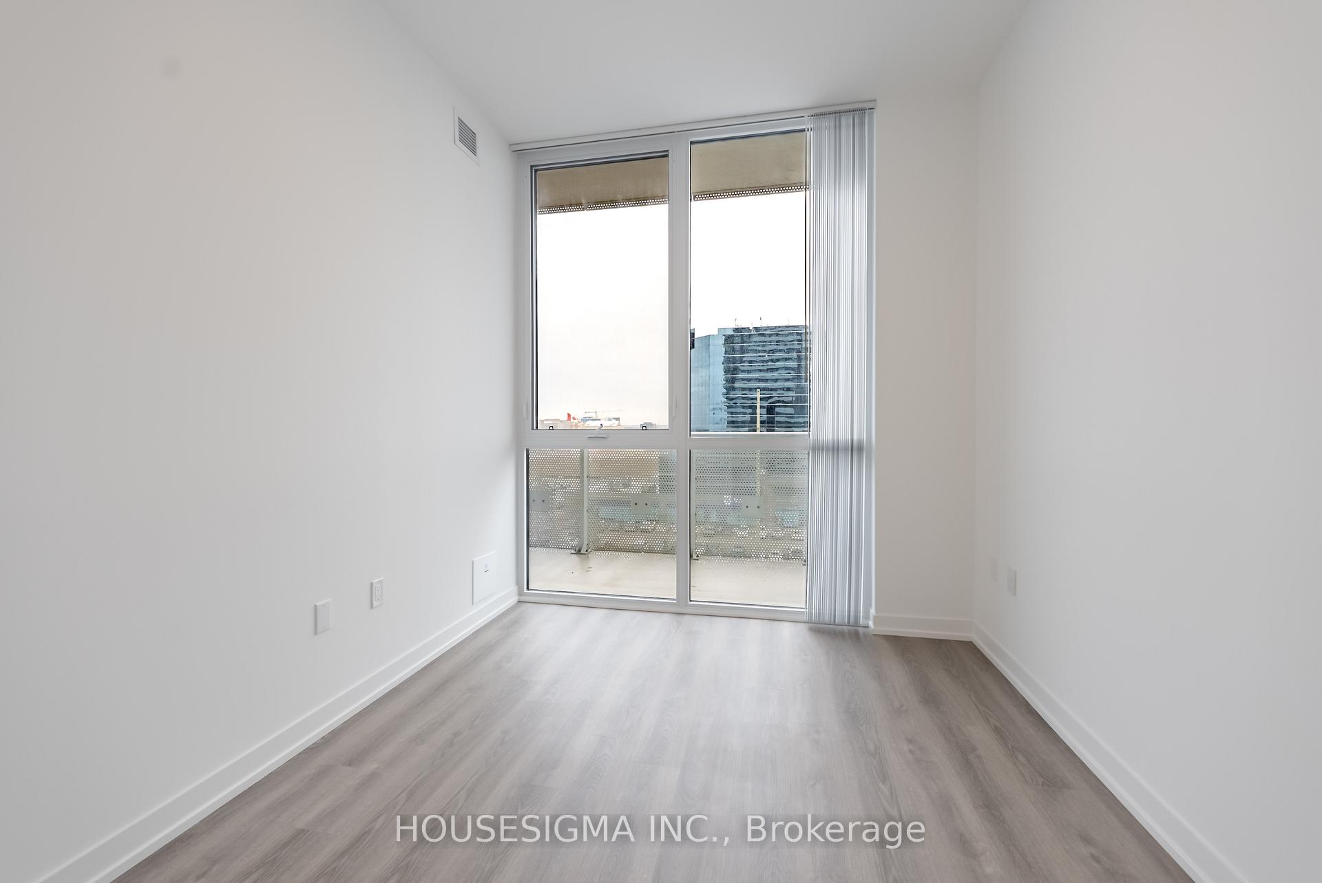 Photo 15 of Unit 605, 8 Interchange Way, Vaughan, Vaughan Corporate Centre — HOMEH