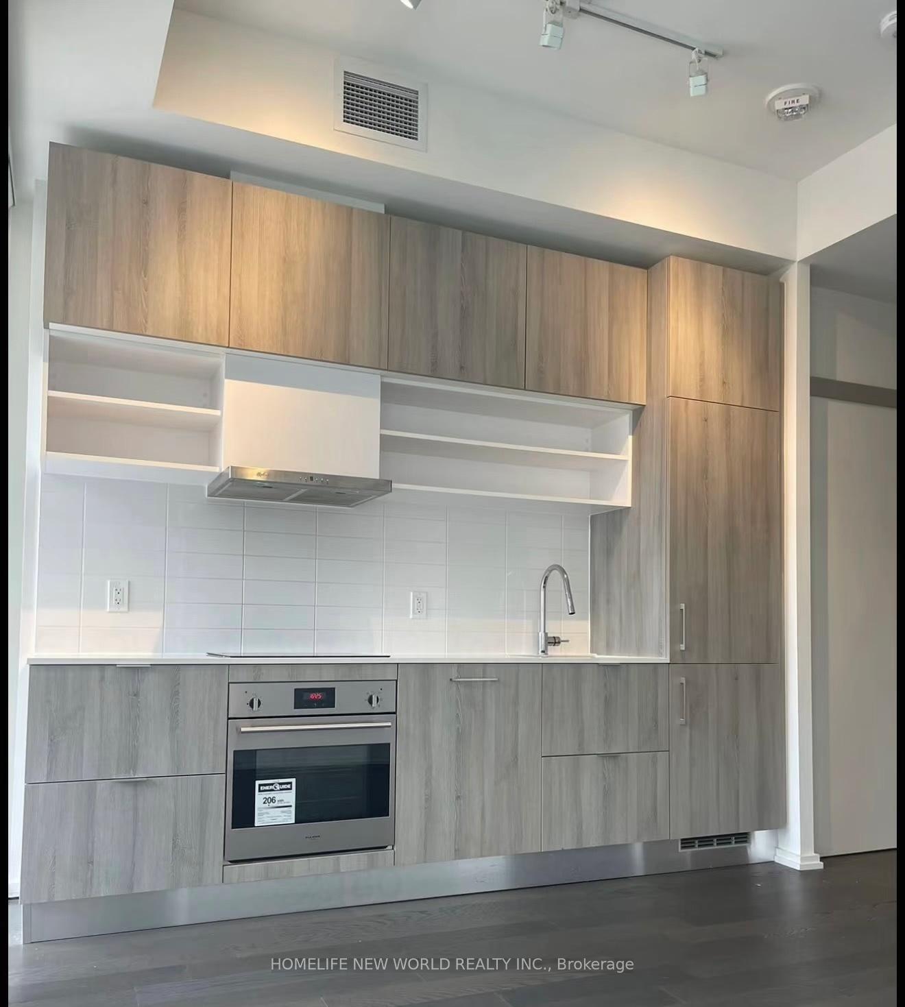 Front of Unit 1113, 5 Soudan Avenue