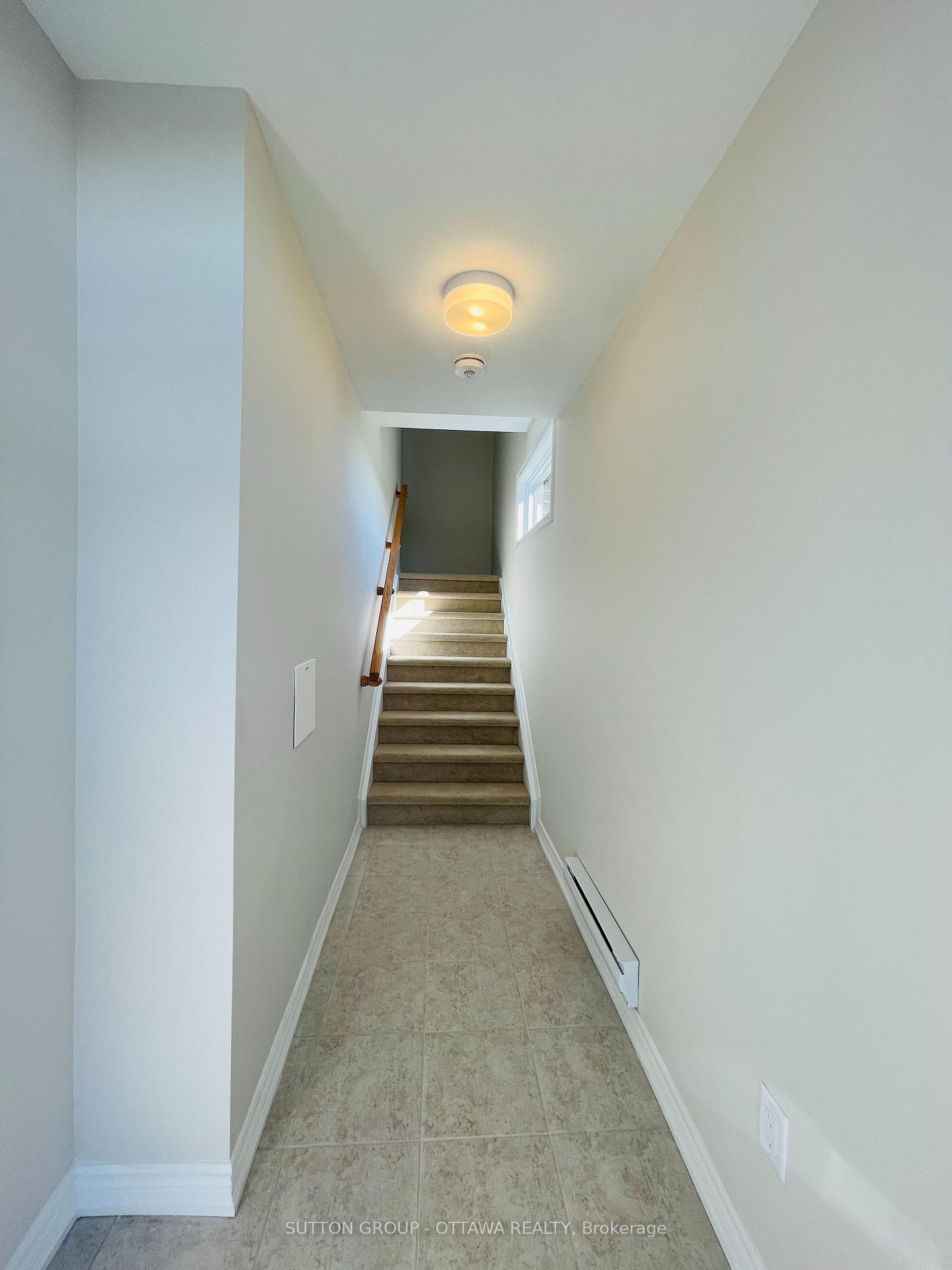 Photo 3 of 126 Michael Stoqua Street, Ottawa, CFB Rockcliffe and Area — HOMEH