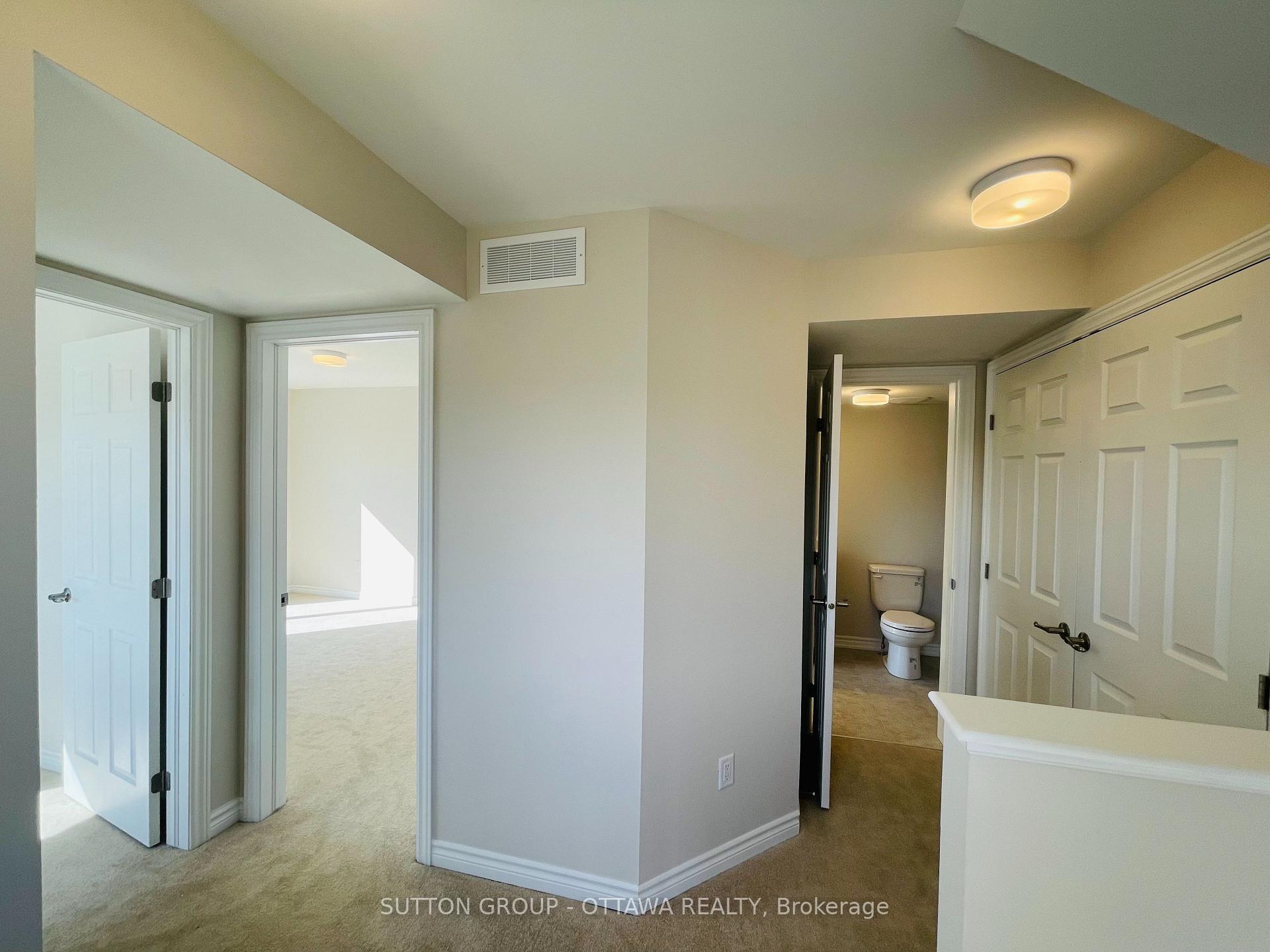 Photo 10 of 126 Michael Stoqua Street, Ottawa, CFB Rockcliffe and Area — HOMEH