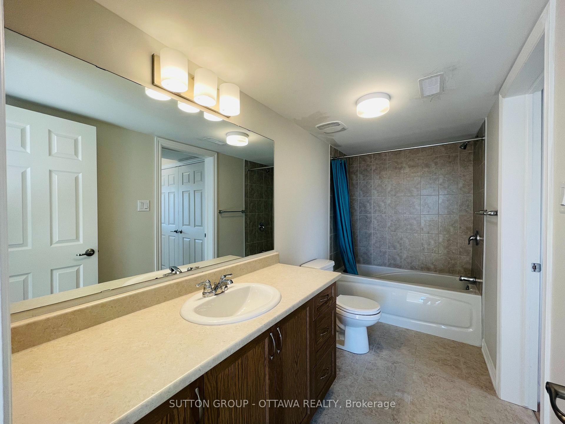 Photo 16 of 126 Michael Stoqua Street, Ottawa, CFB Rockcliffe and Area — HOMEH