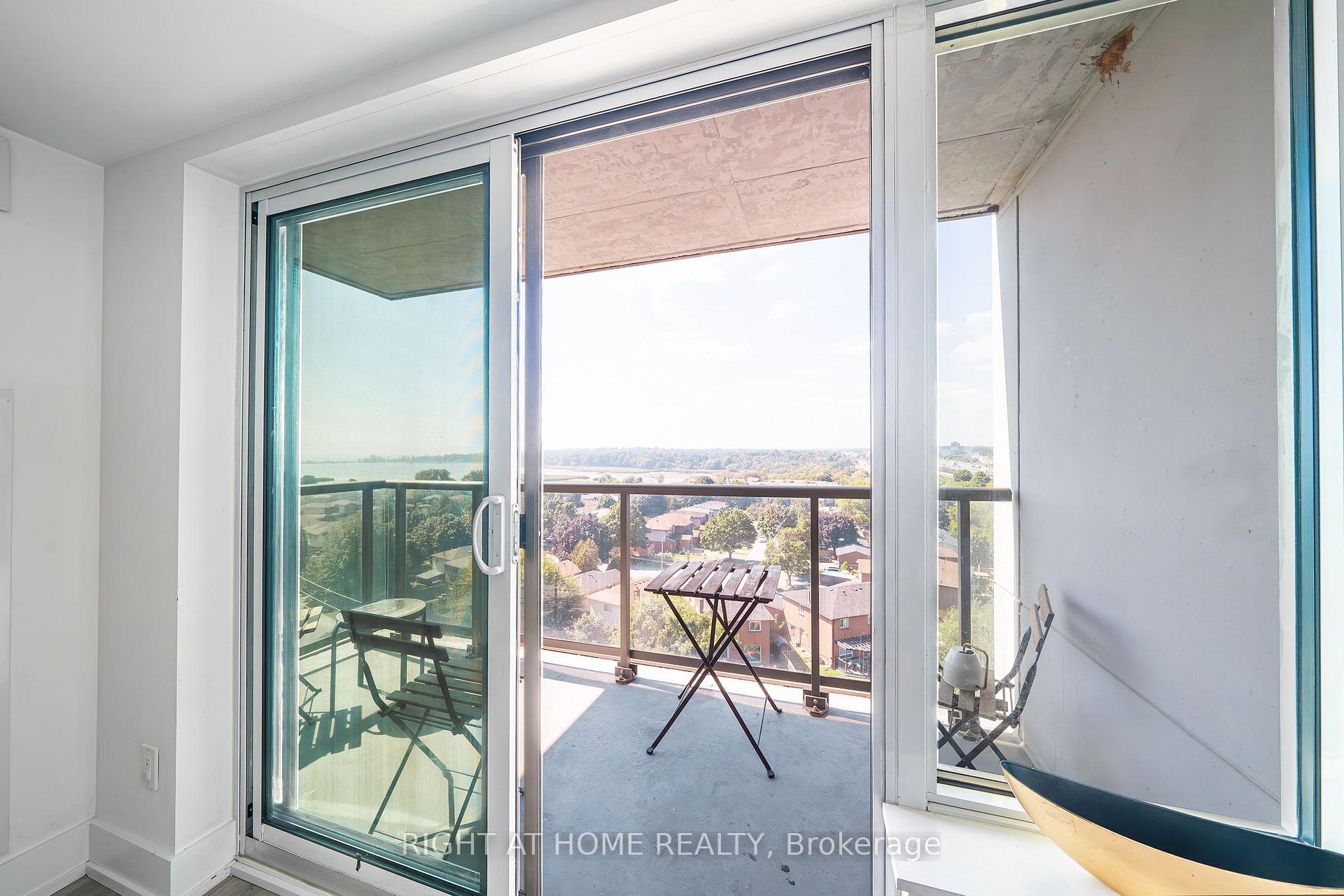 Photo 15 of Unit 708, 1215 Bayly Street, Pickering, Bay Ridges — HOMEH