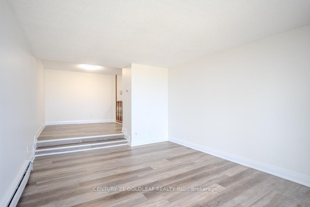 Photo 4 of Unit 501, 415 Greenview Avenue, Ottawa, Britannia — HOMEH