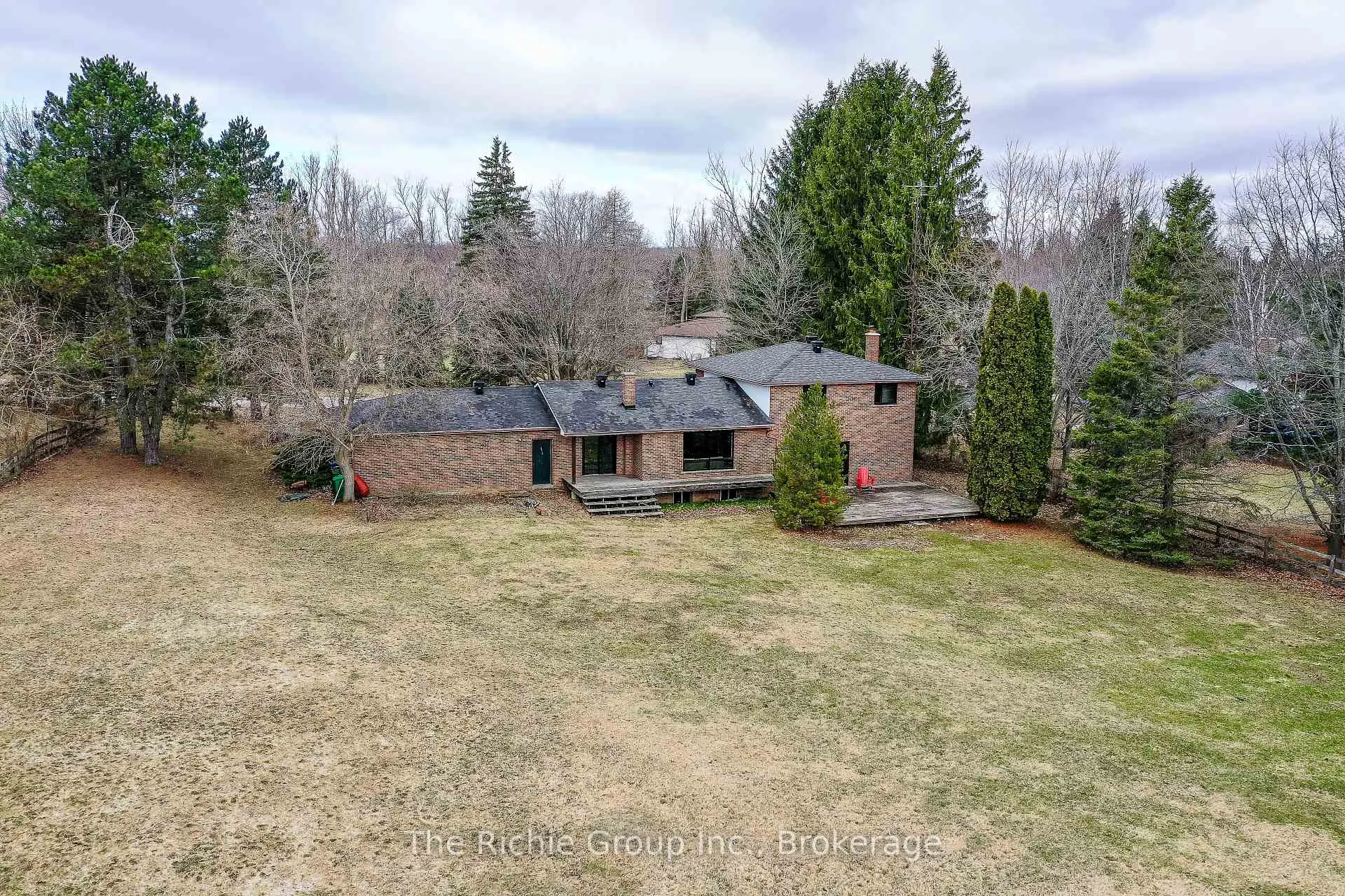 Photo 4 of 9 Mill View Court, Caledon, Mono Mills — HOMEH