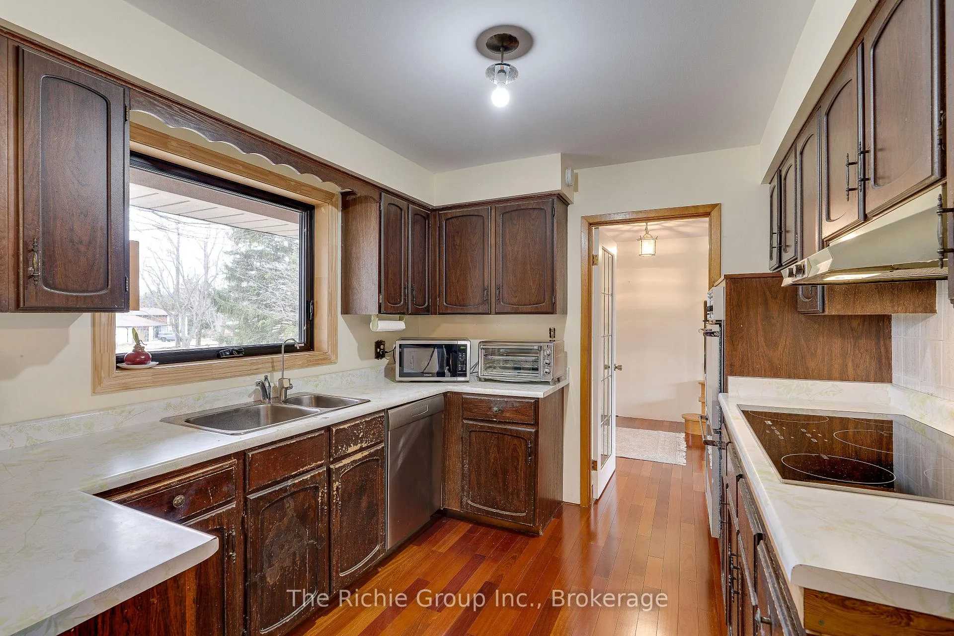 Photo 11 of 9 Mill View Court, Caledon, Mono Mills — HOMEH