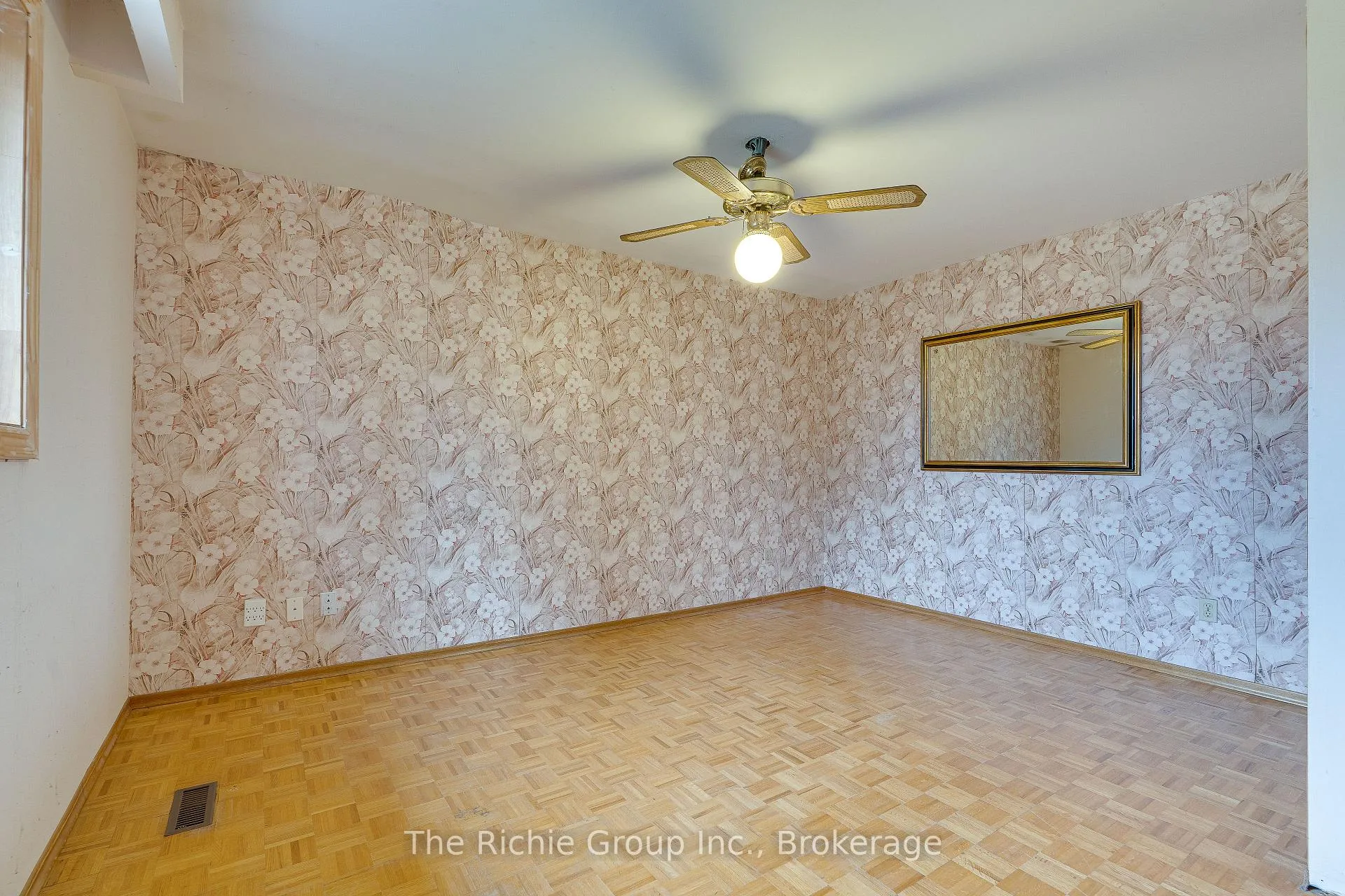 Photo 13 of 9 Mill View Court, Caledon, Mono Mills — HOMEH