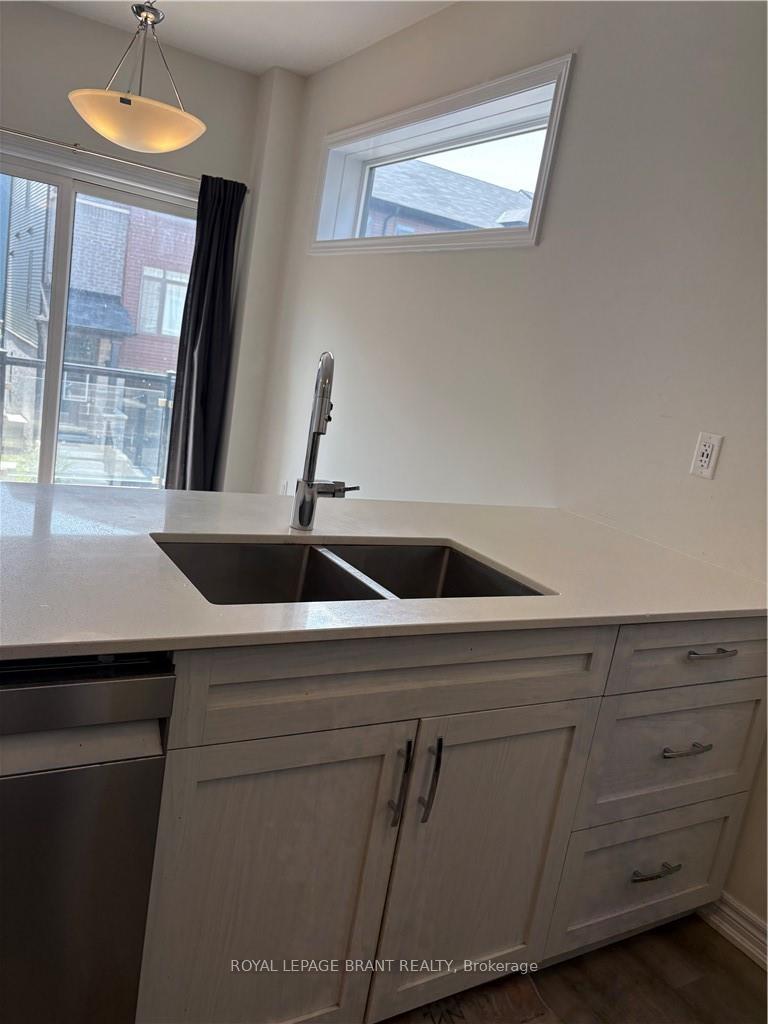 Photo 11 of Unit 78, 575 Woodward Avenue, Hamilton, Parkview — HOMEH