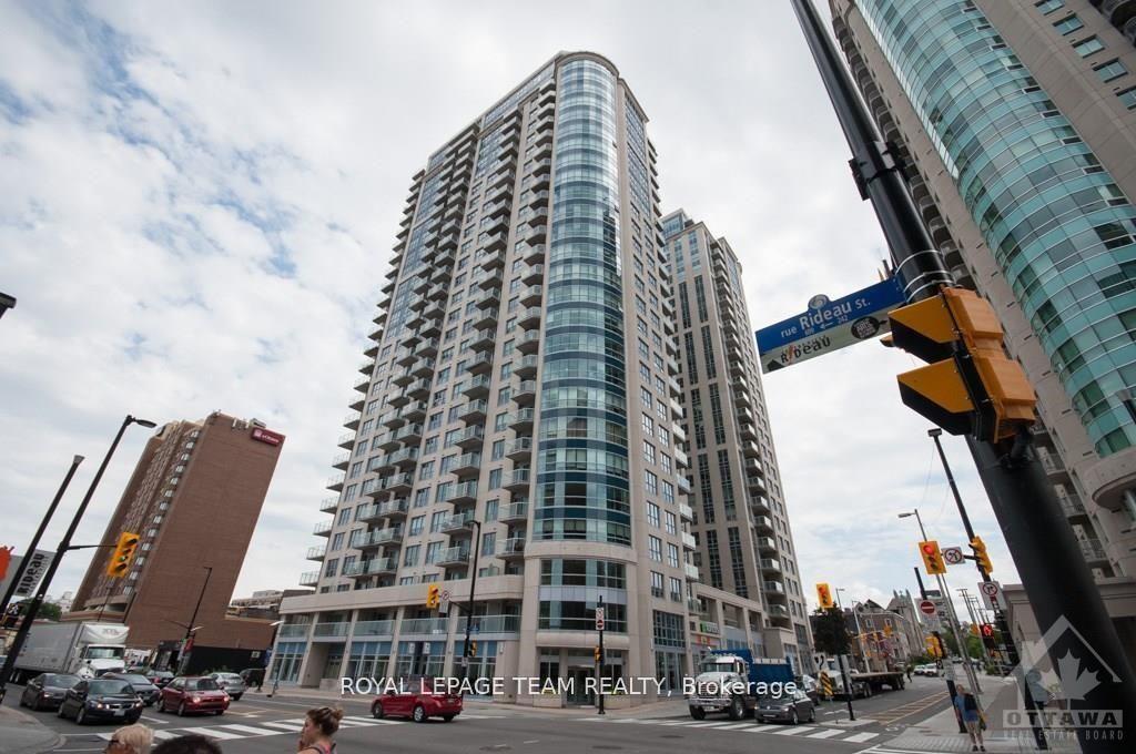 Front of Unit 1206, 242 Rideau Street