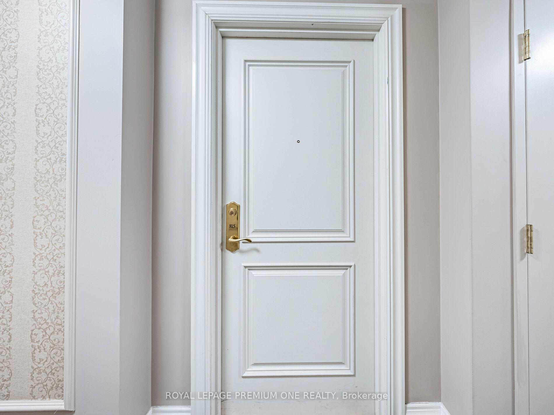 Photo 9 of Unit 815, 9225 Jane Street, Vaughan, Maple — HOMEH