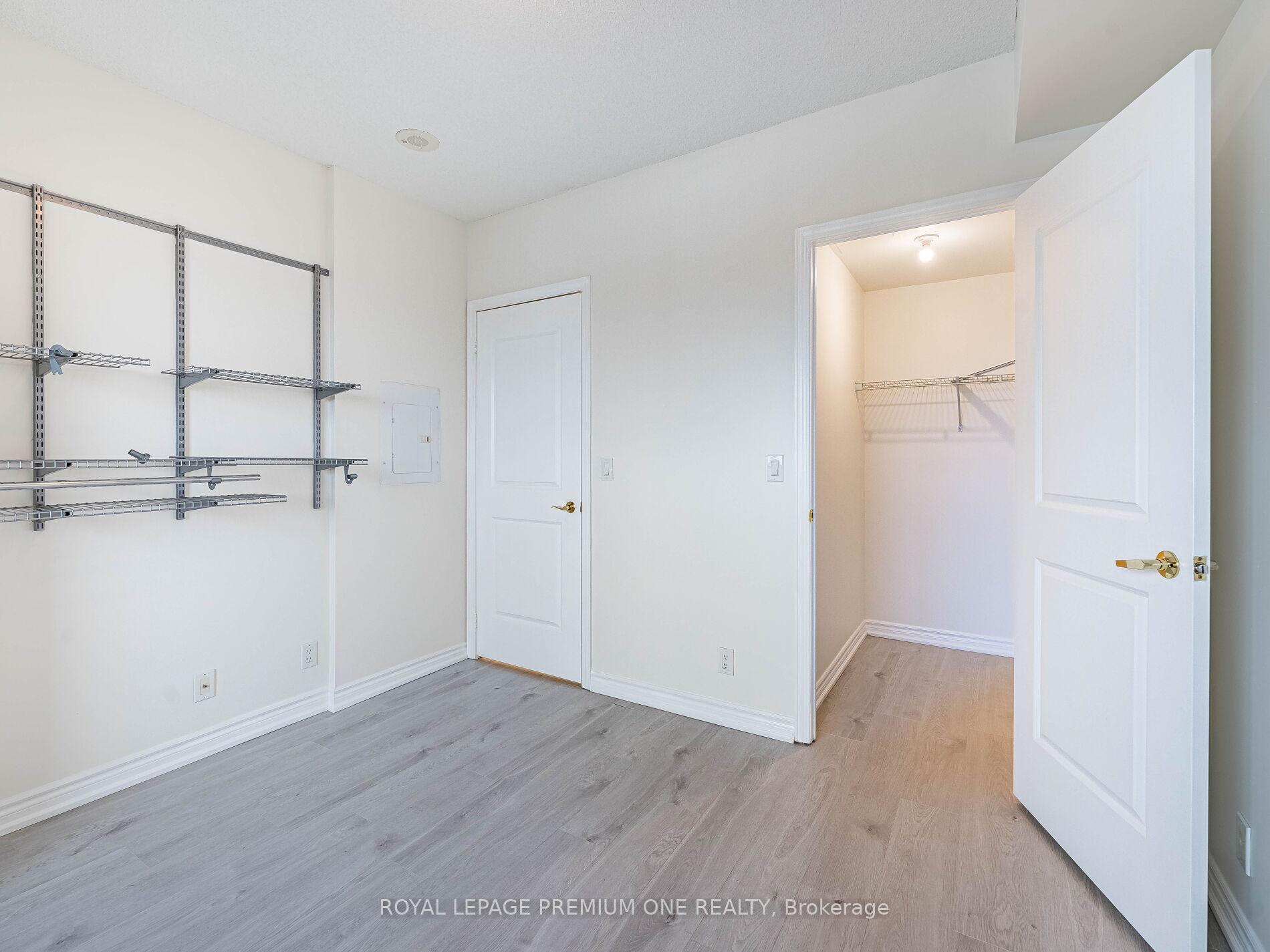 Photo 24 of Unit 815, 9225 Jane Street, Vaughan, Maple — HOMEH