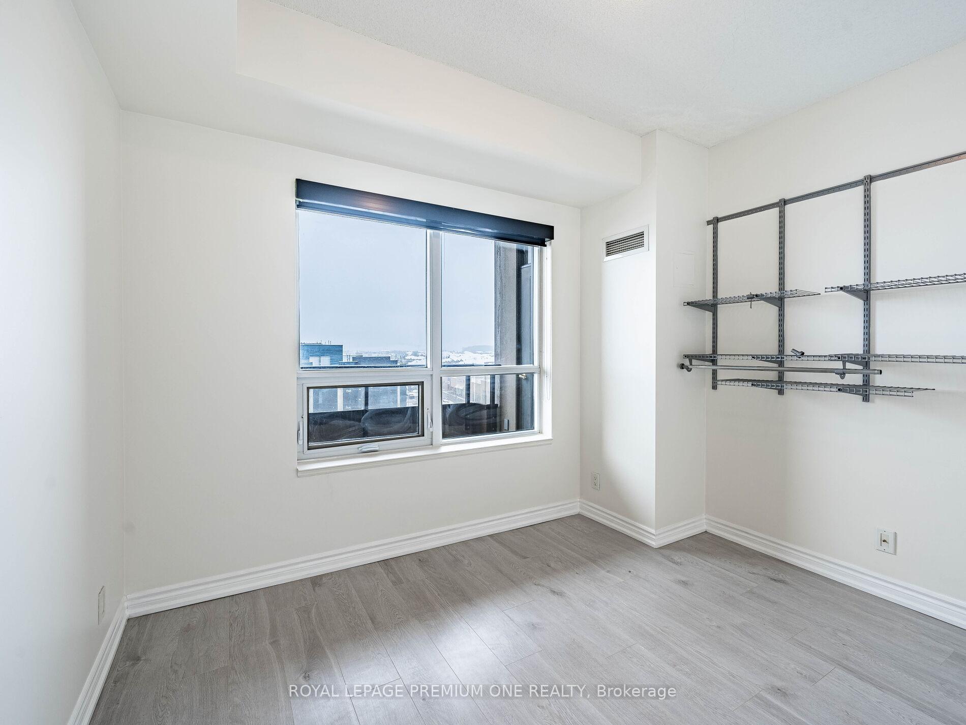 Photo 25 of Unit 815, 9225 Jane Street, Vaughan, Maple — HOMEH