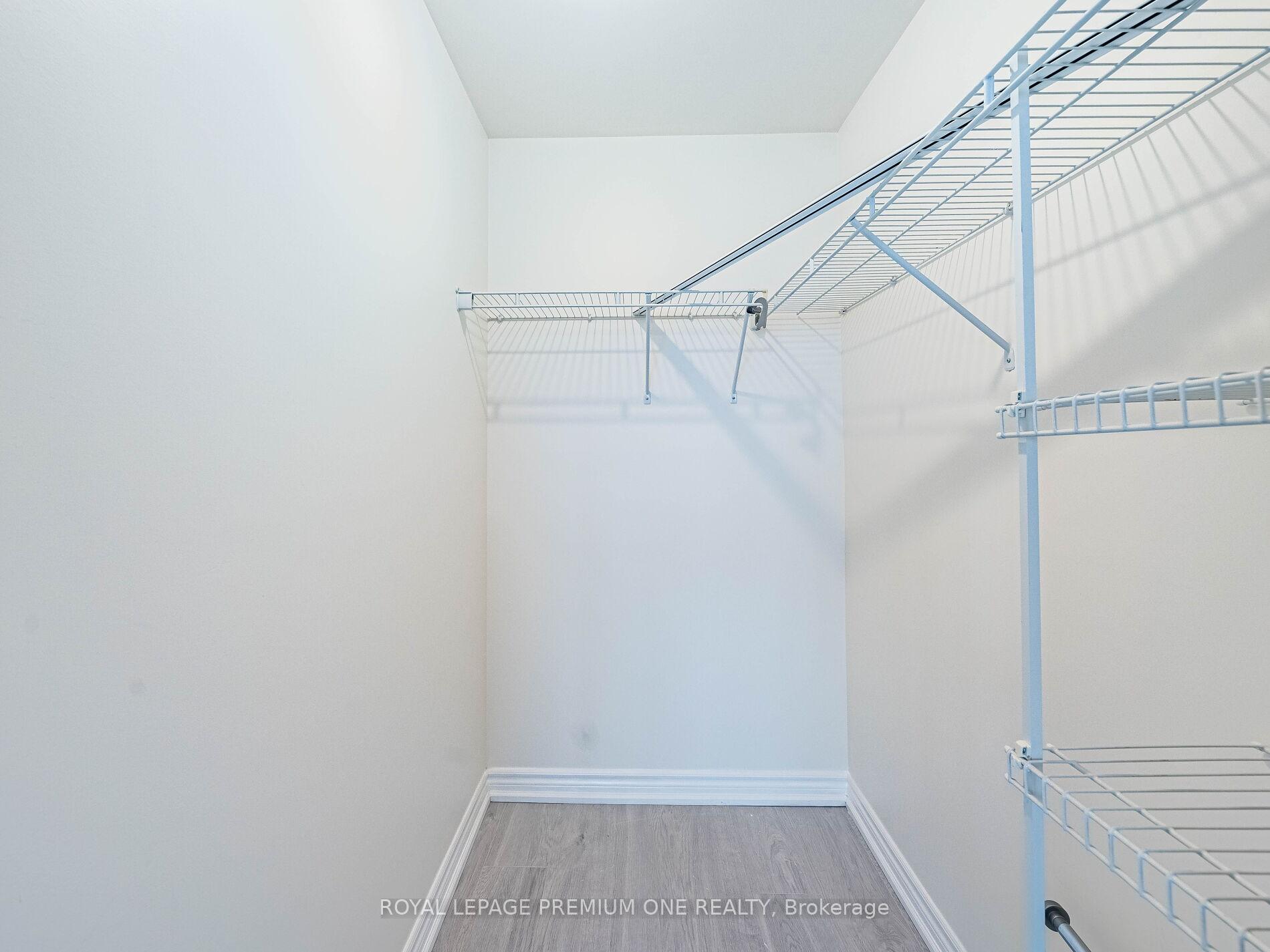Photo 27 of Unit 815, 9225 Jane Street, Vaughan, Maple — HOMEH