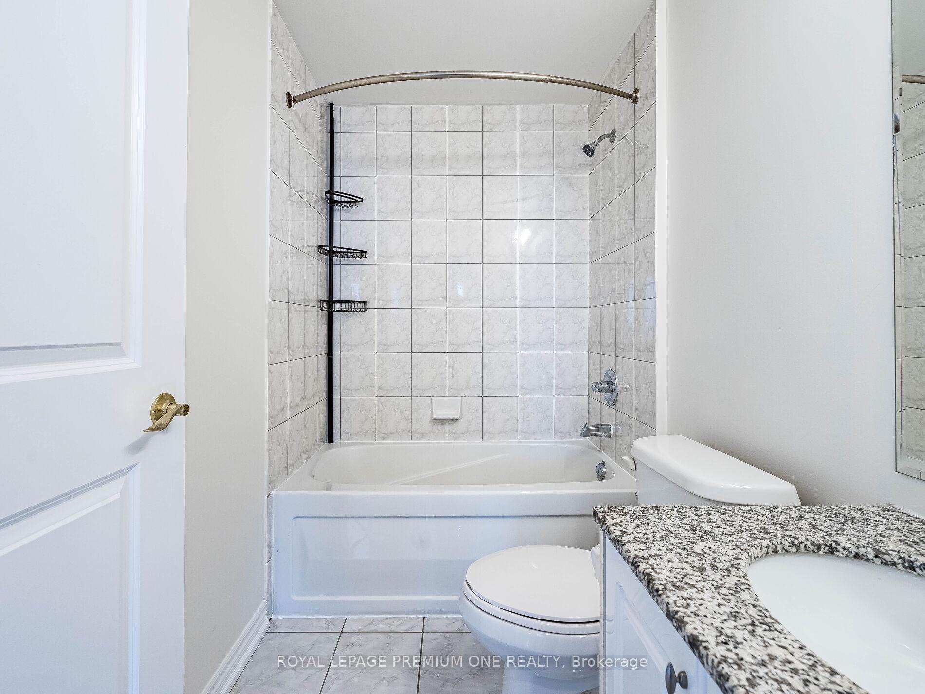 Photo 28 of Unit 815, 9225 Jane Street, Vaughan, Maple — HOMEH
