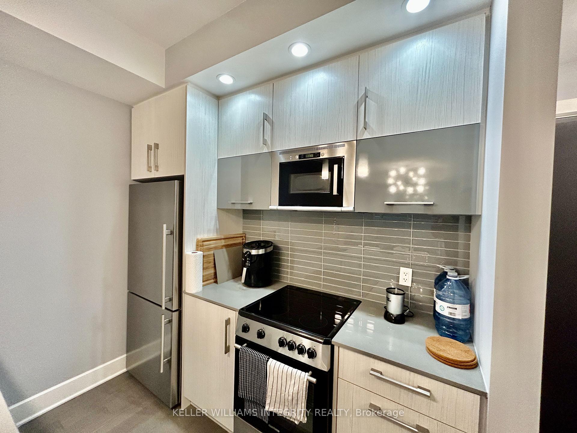 Photo 5 of Unit 506, 255 Bay Street, Ottawa, Ottawa Centre — HOMEH
