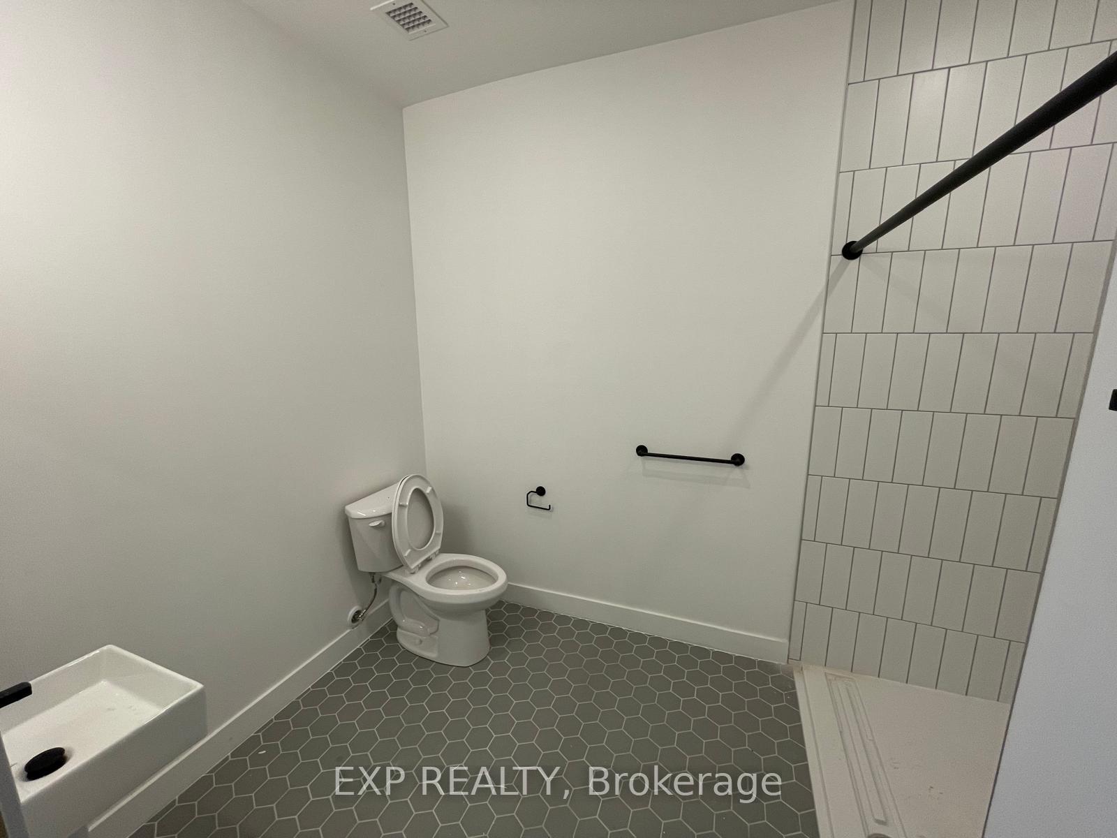 Photo 9 of Unit 203, 1600 James Naismith Drive, Ottawa, Pineview — HOMEH