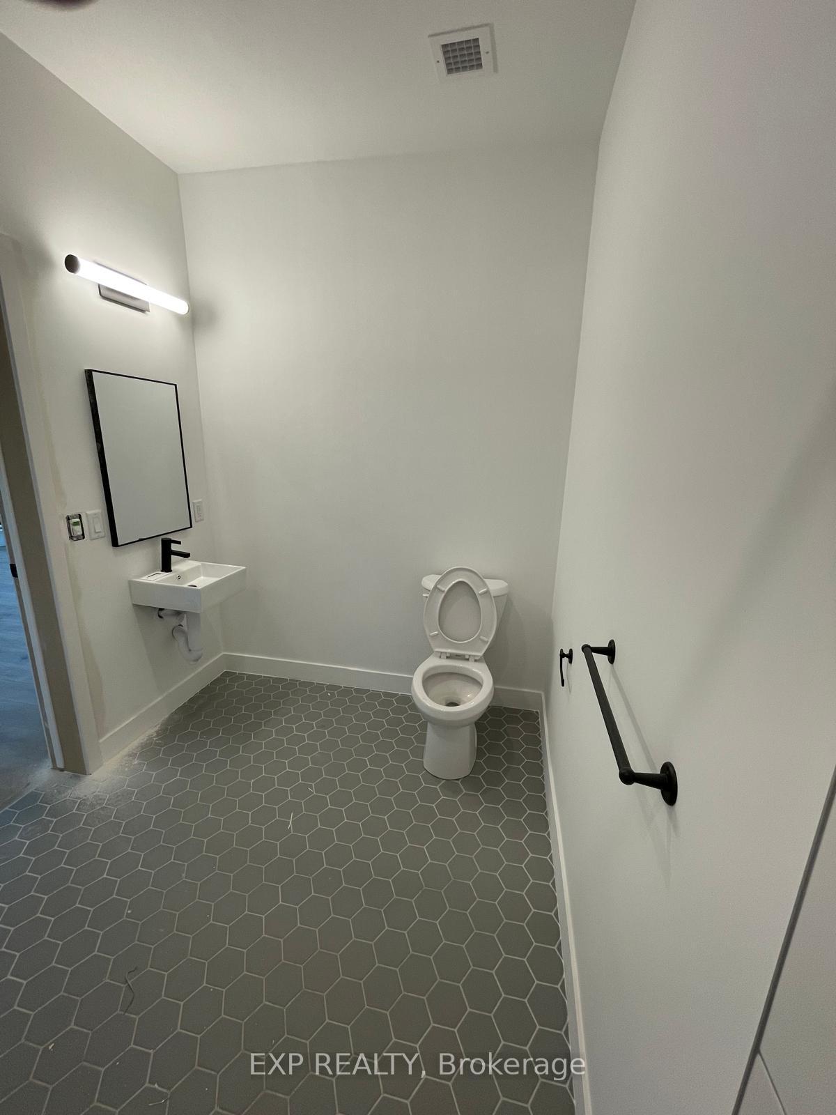 Photo 10 of Unit 203, 1600 James Naismith Drive, Ottawa, Pineview — HOMEH