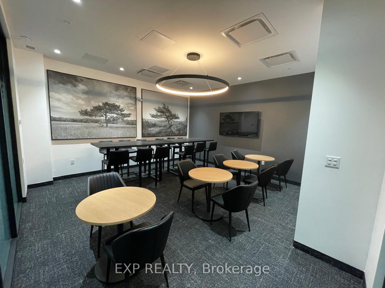 Photo 12 of Unit 203, 1600 James Naismith Drive, Ottawa, Pineview — HOMEH