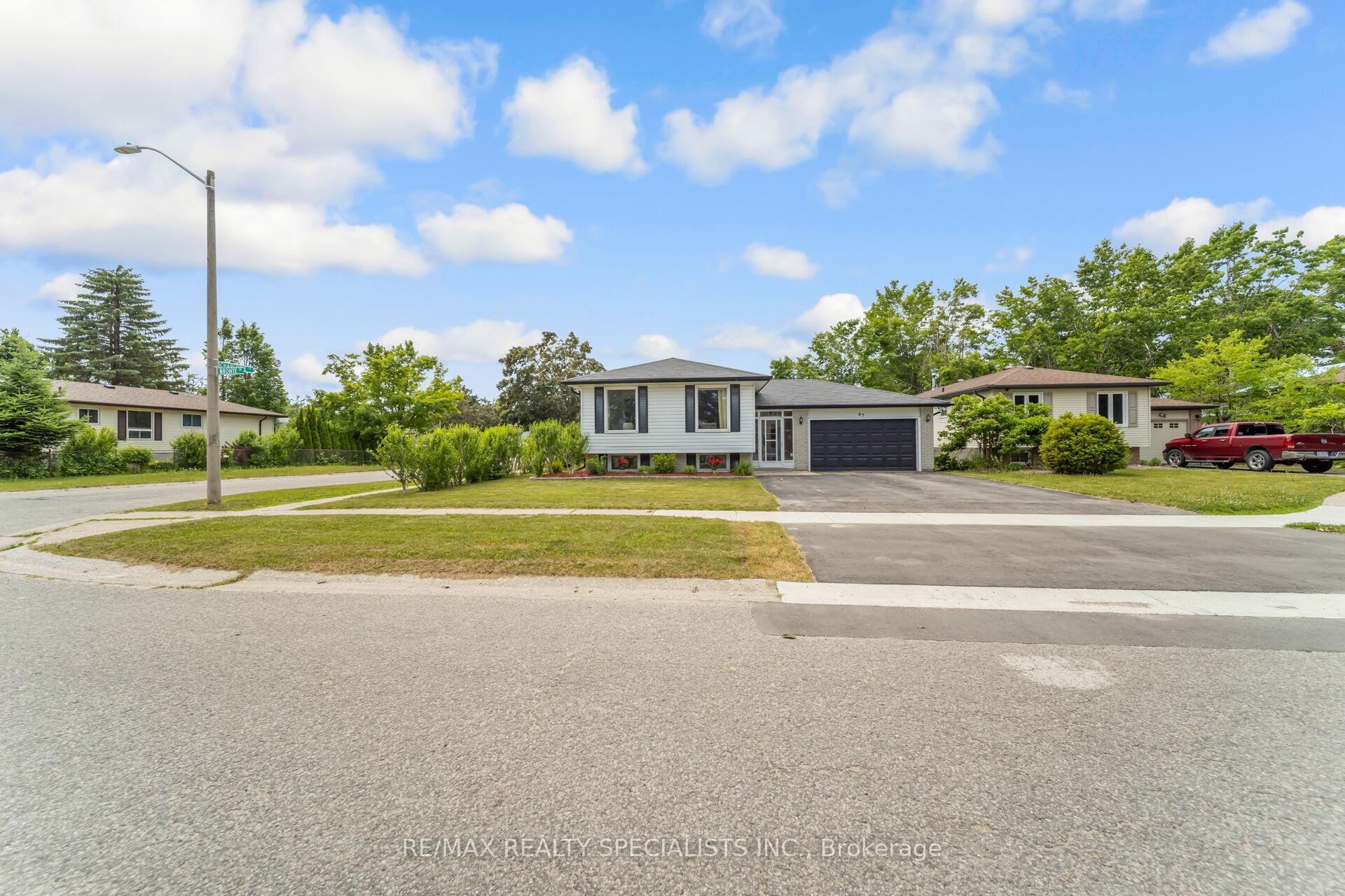 Photo 9 of 65 Bronte Crescent, Barrie, Letitia Heights — HOMEH