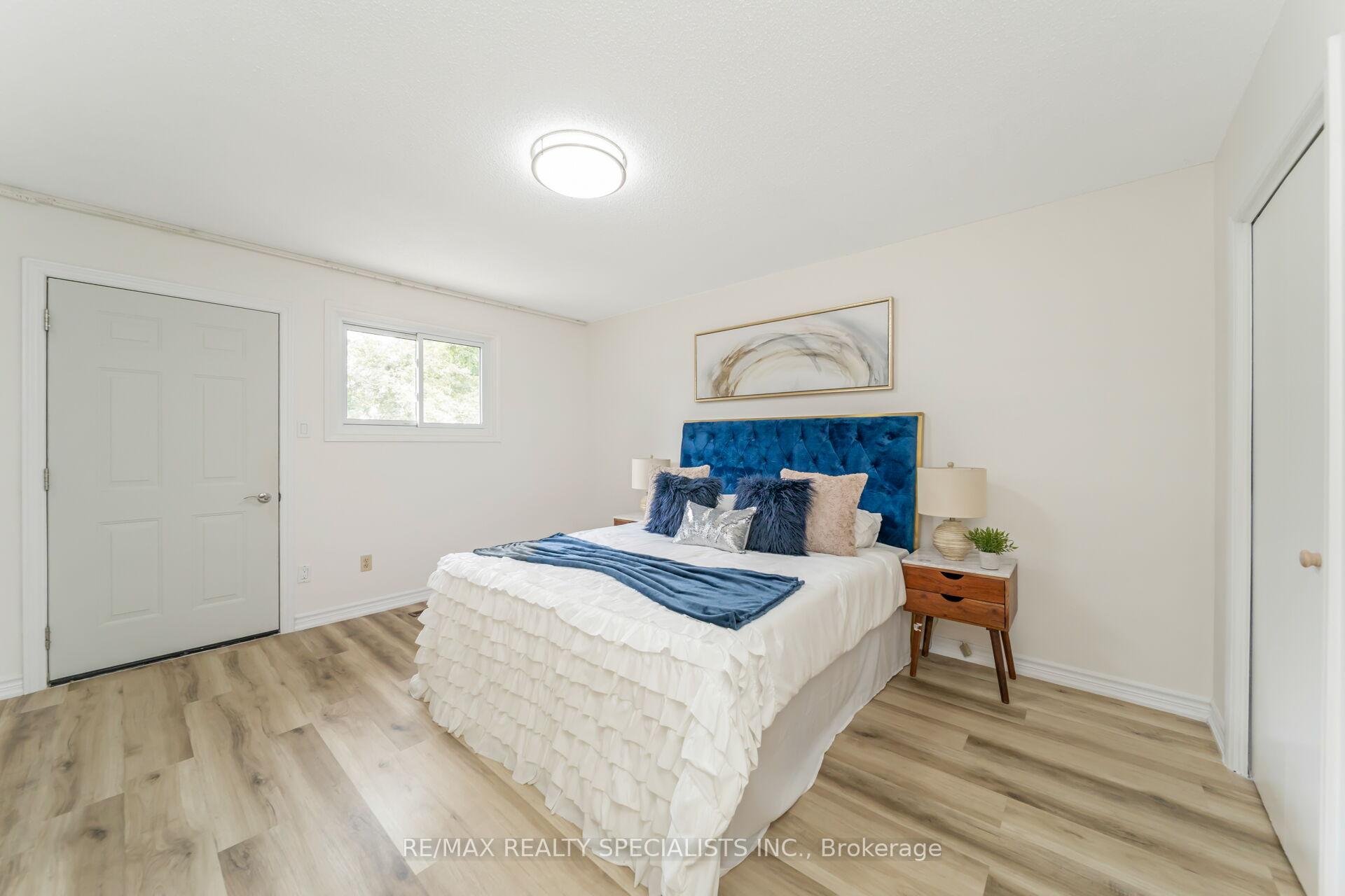 Photo 27 of 65 Bronte Crescent, Barrie, Letitia Heights — HOMEH