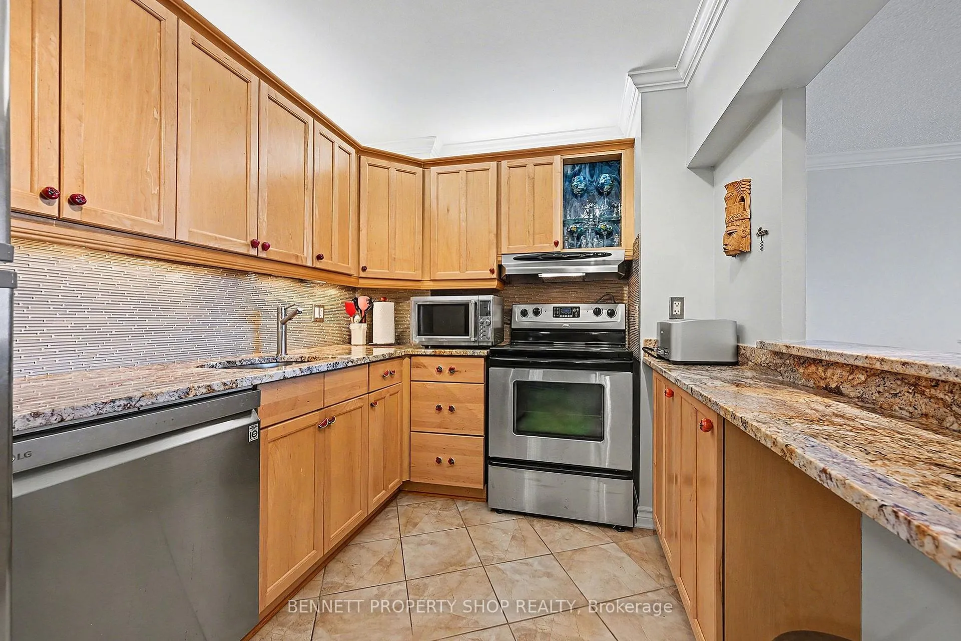 Photo 7 of Unit 1201, 1081 Ambleside Drive, Ottawa, Woodroffe — HOMEH