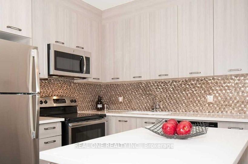 Photo 6 of Unit 1004, 150 Main Street W, Hamilton, Central — HOMEH