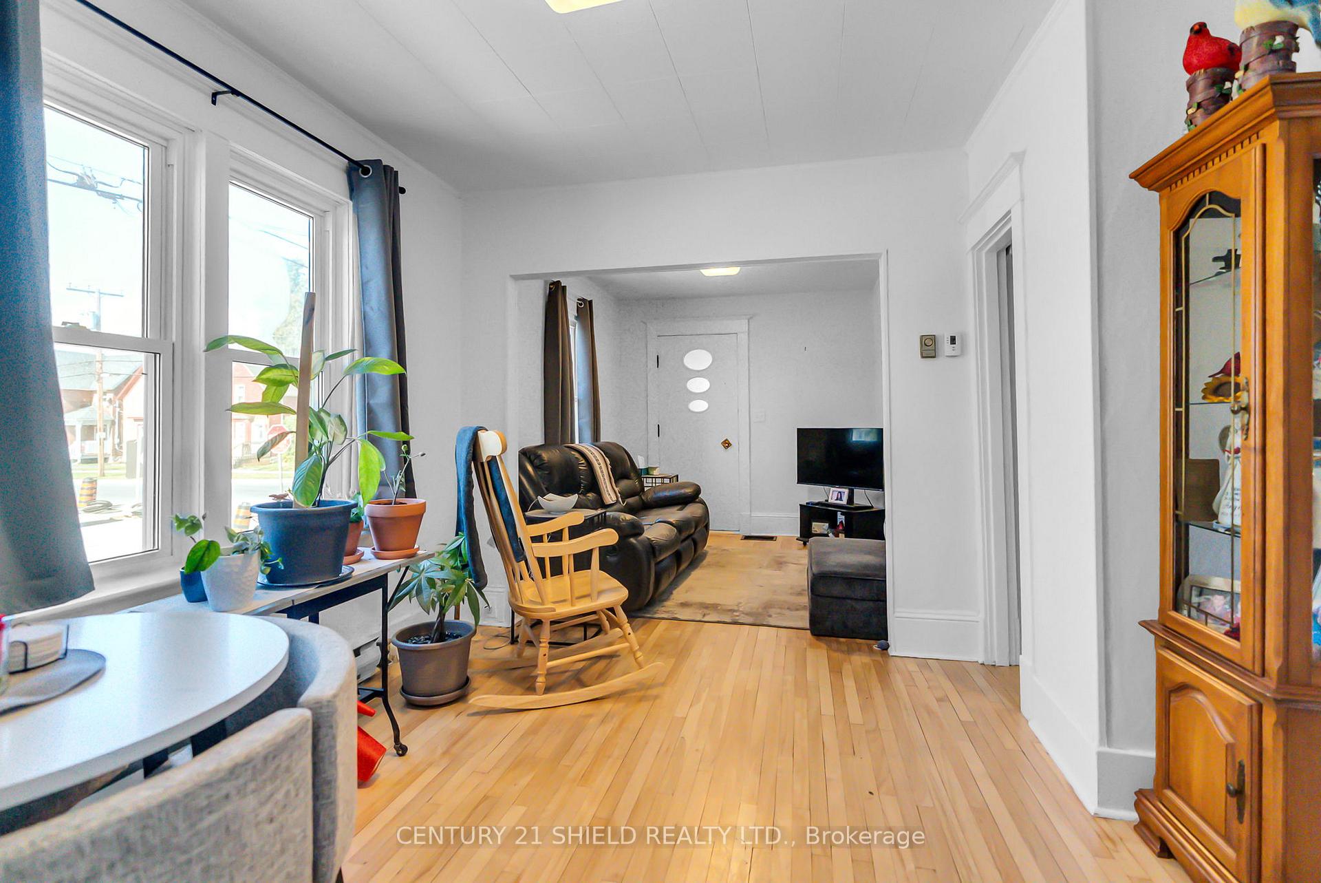 Photo 2 of 607 First Street E, Cornwall — HOMEH