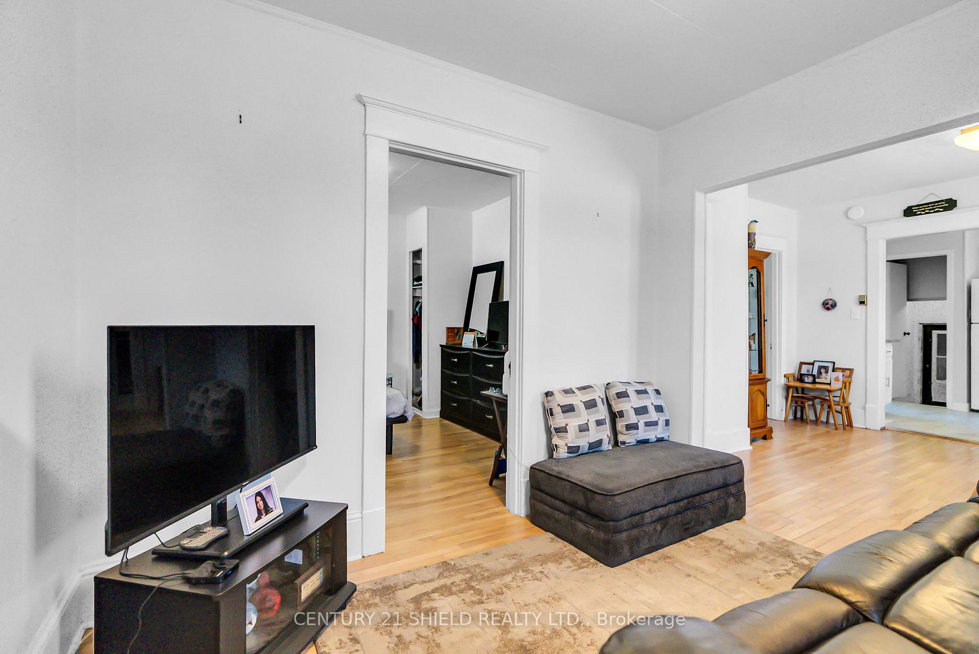 Photo 10 of 607 First Street E, Cornwall — HOMEH