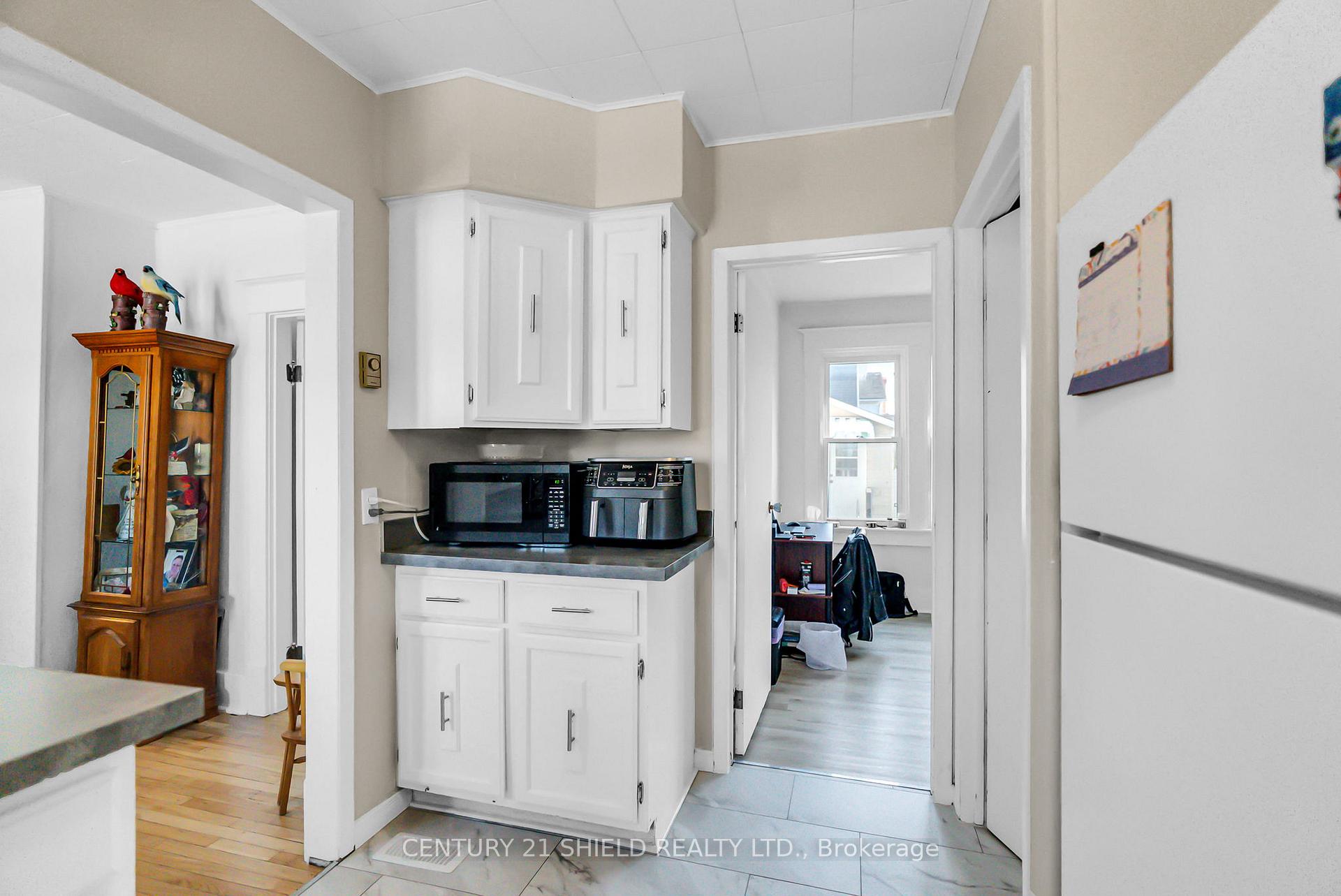 Photo 11 of 607 First Street E, Cornwall — HOMEH