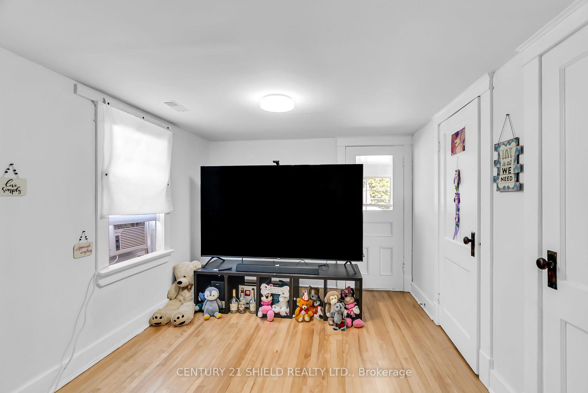 Photo 22 of 607 First Street E, Cornwall — HOMEH