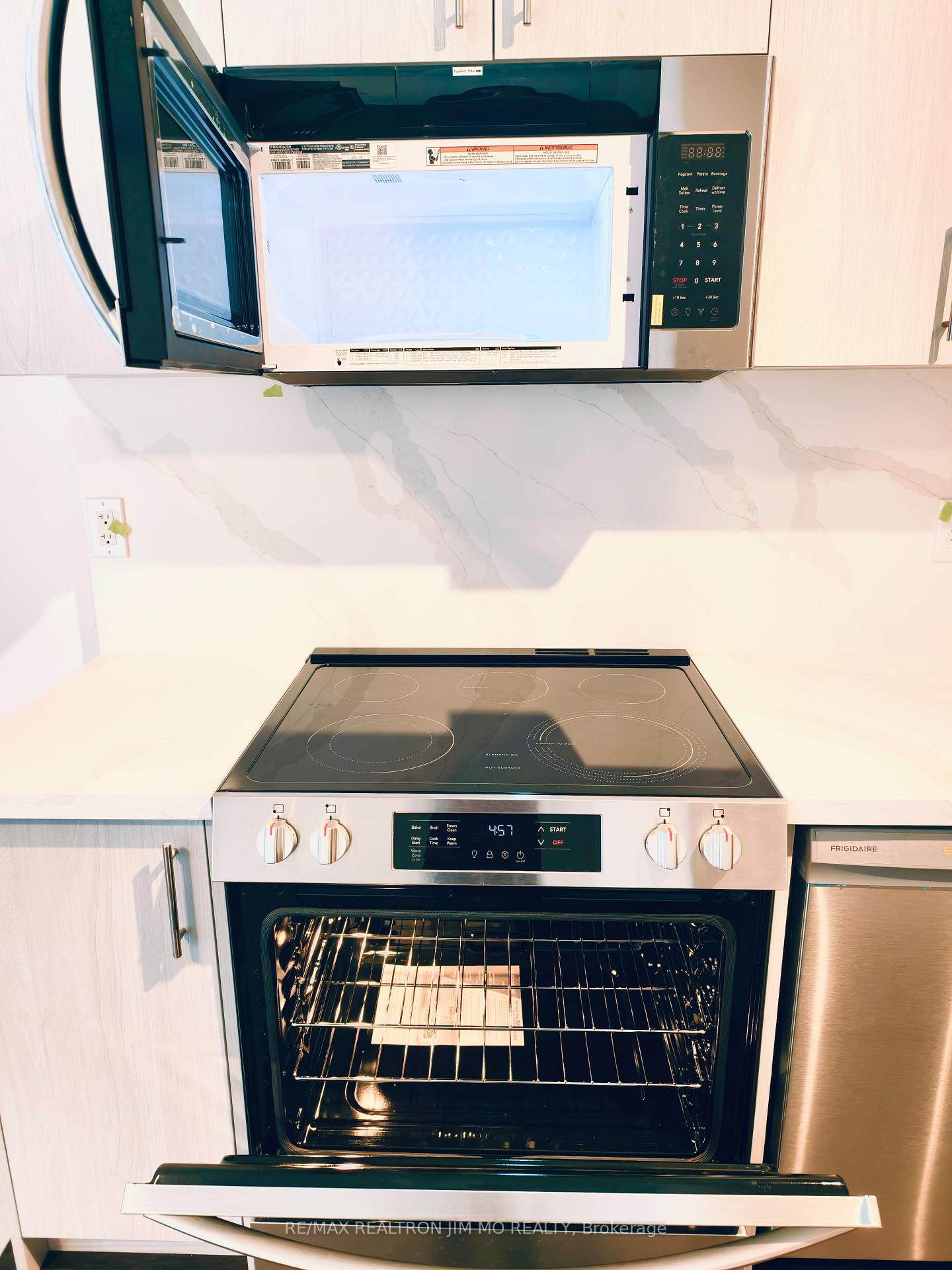 Photo 8 of Unit 21, 113 Marydale Street, Markham, Middlefield — HOMEH