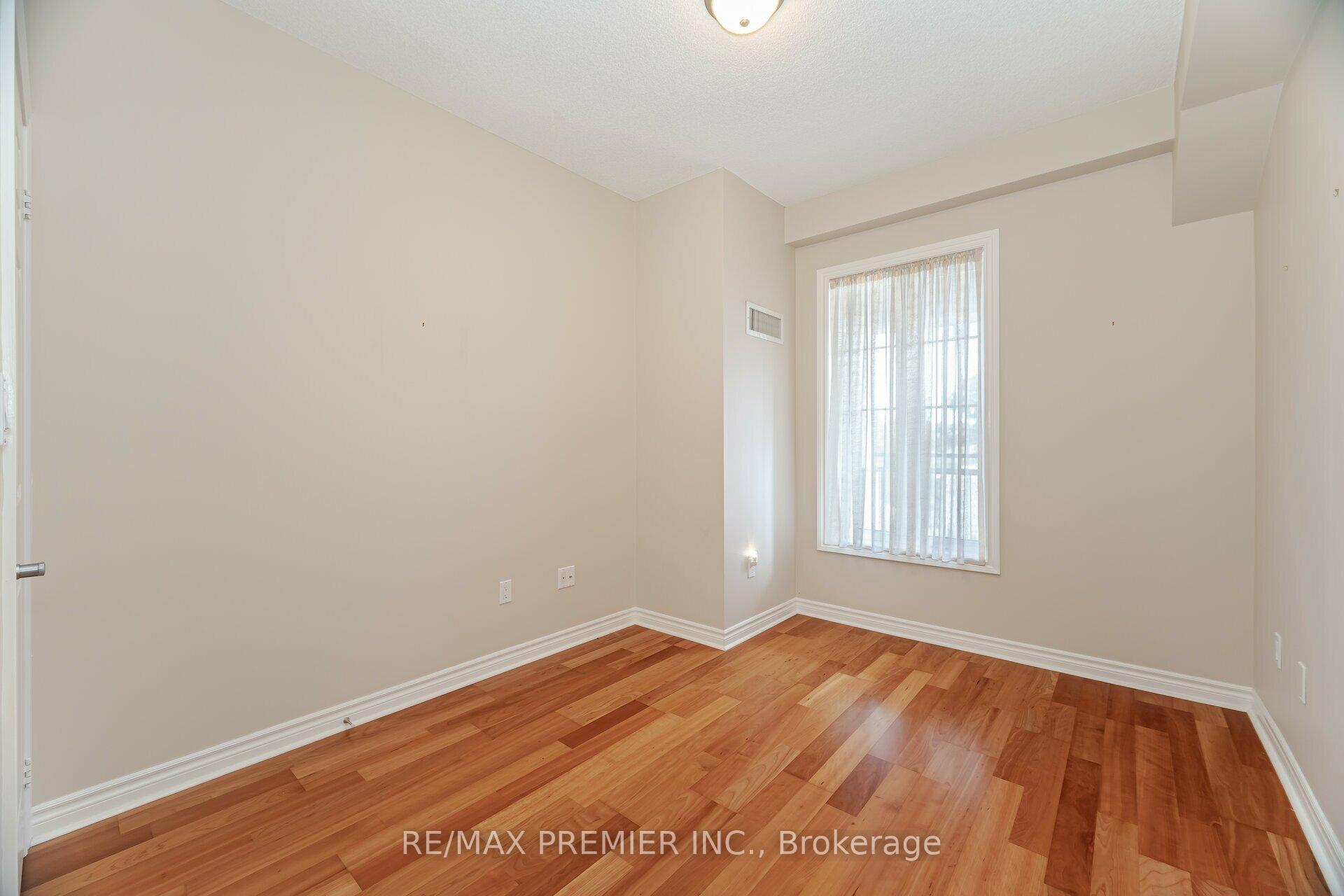 Photo 10 of Unit 306, 4620 Highway 7, Vaughan, East Woodbridge — HOMEH