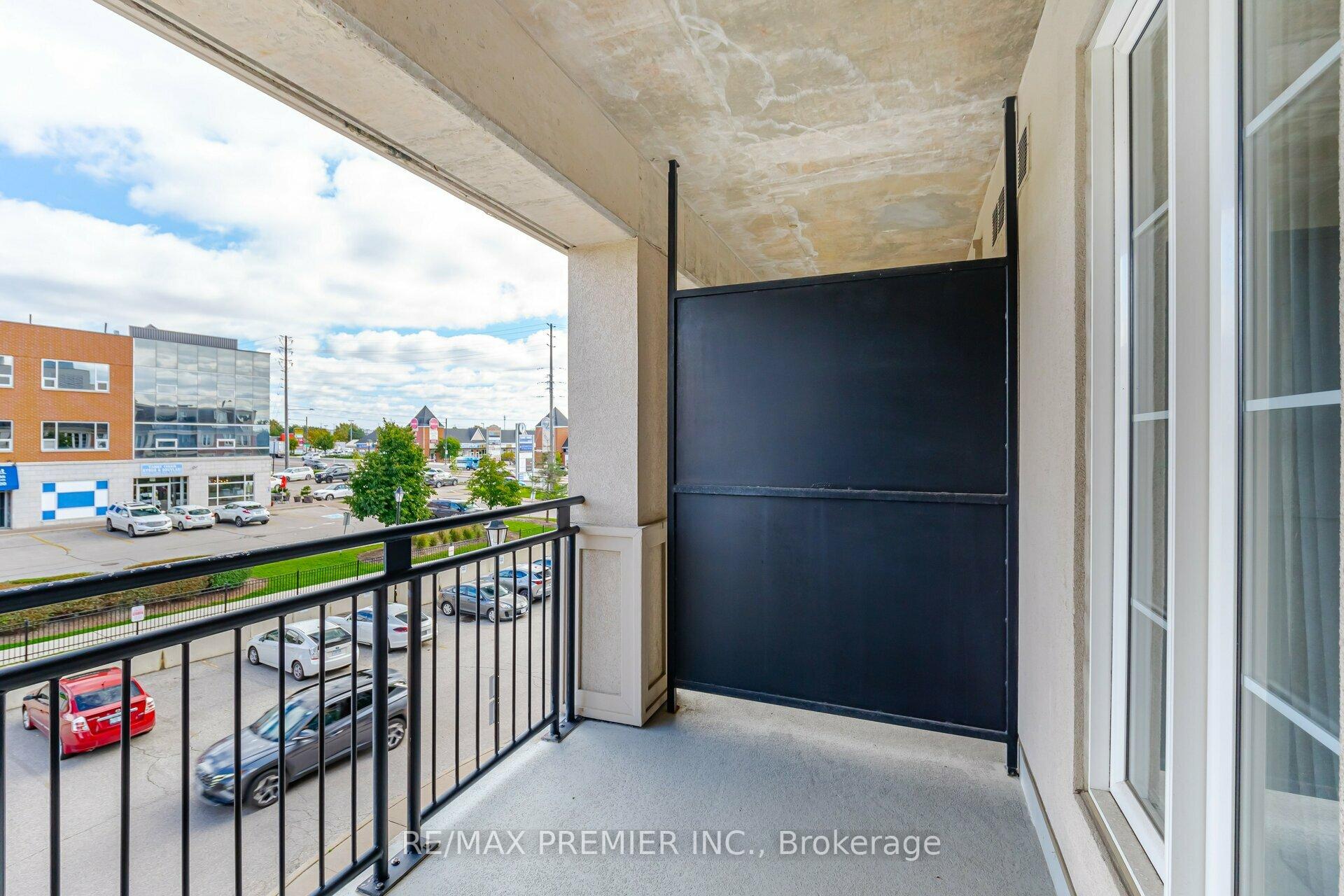 Photo 13 of Unit 306, 4620 Highway 7, Vaughan, East Woodbridge — HOMEH
