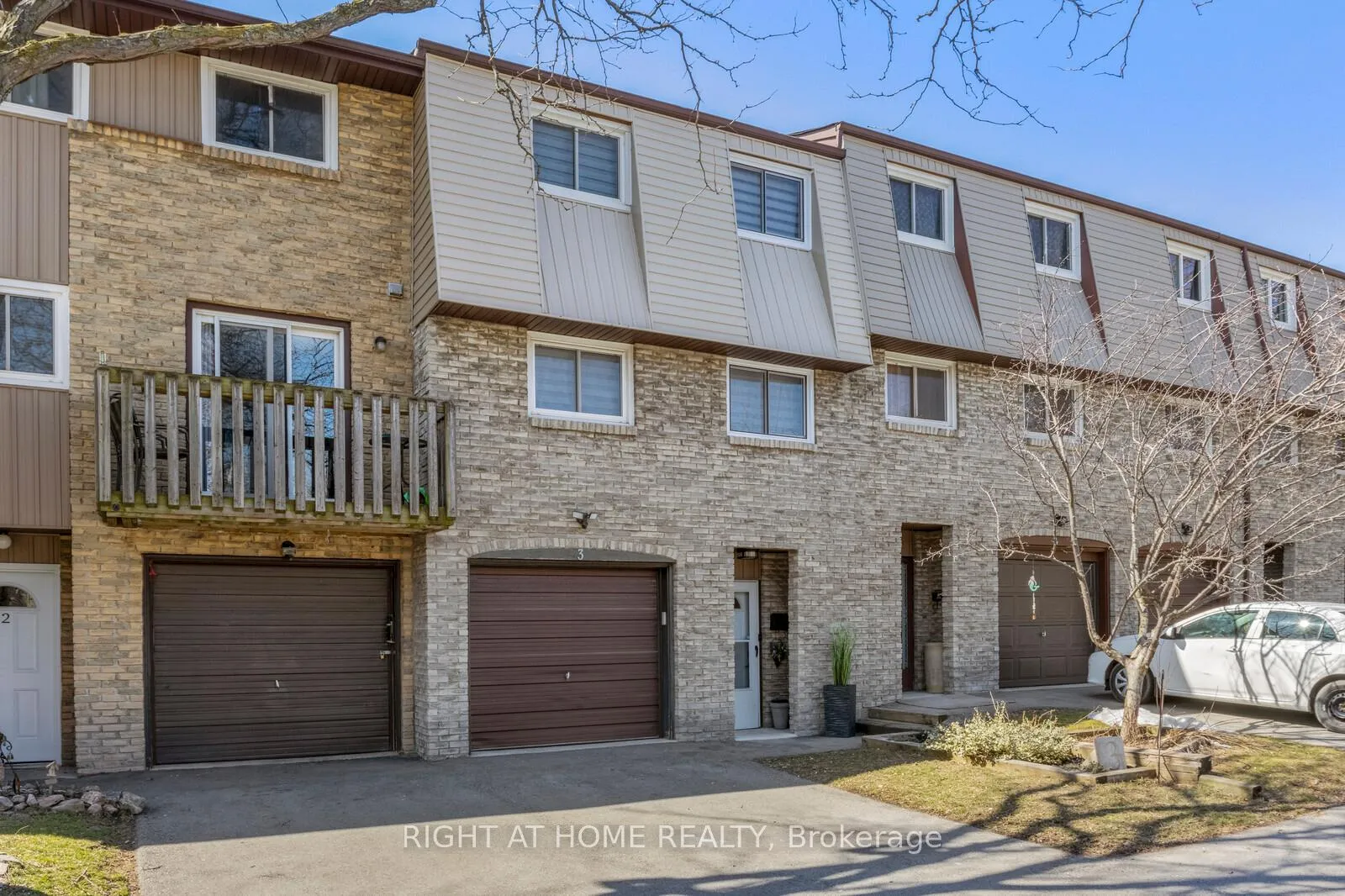 Photo 1 of Unit 3, 985 Limeridge Road E, Hamilton, Berrisfield — HOMEH