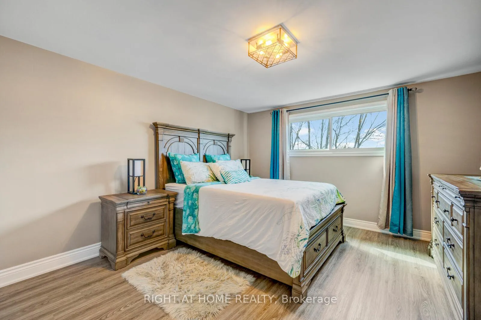 Photo 13 of Unit 3, 985 Limeridge Road E, Hamilton, Berrisfield — HOMEH