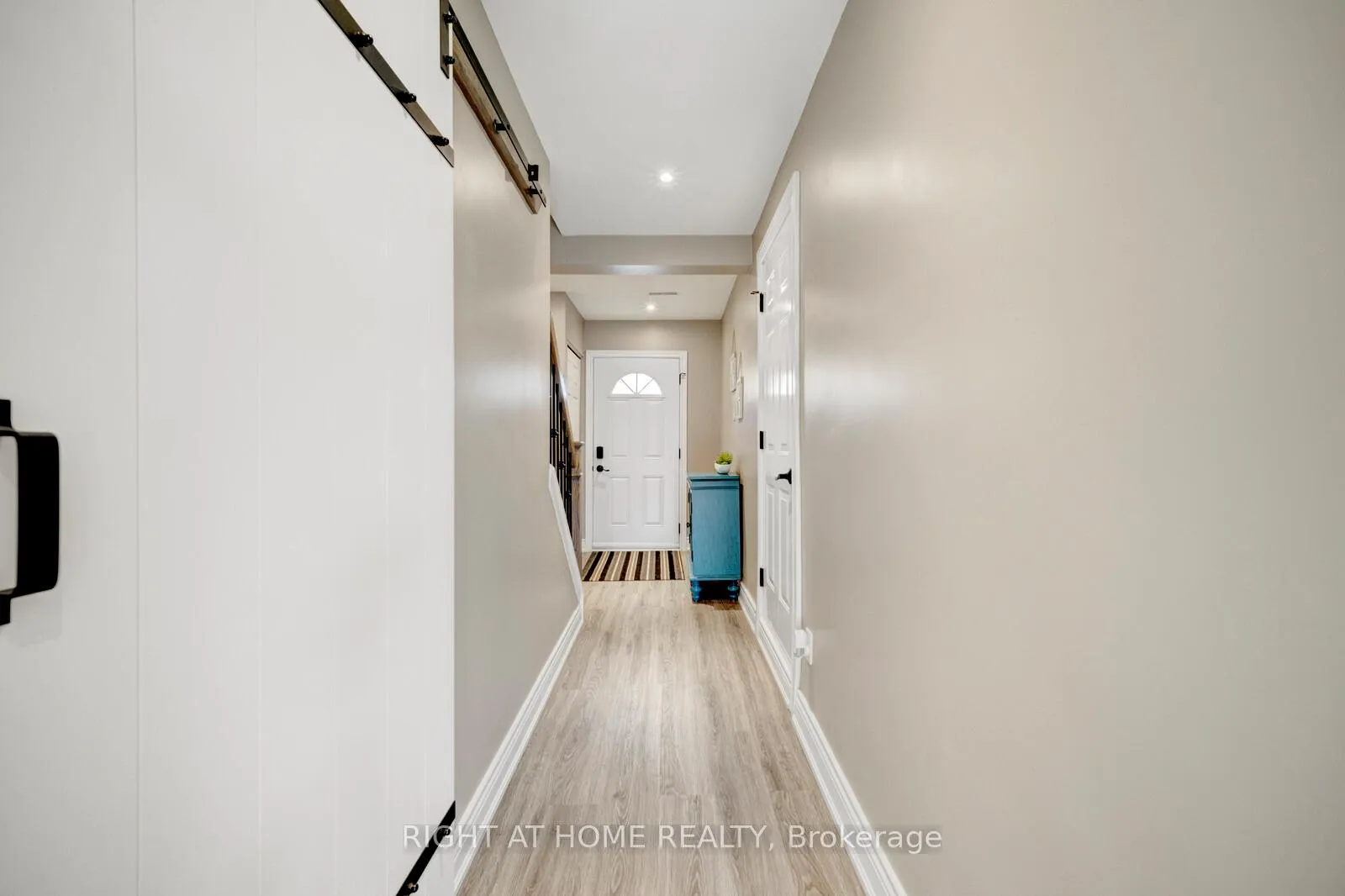 Photo 21 of Unit 3, 985 Limeridge Road E, Hamilton, Berrisfield — HOMEH
