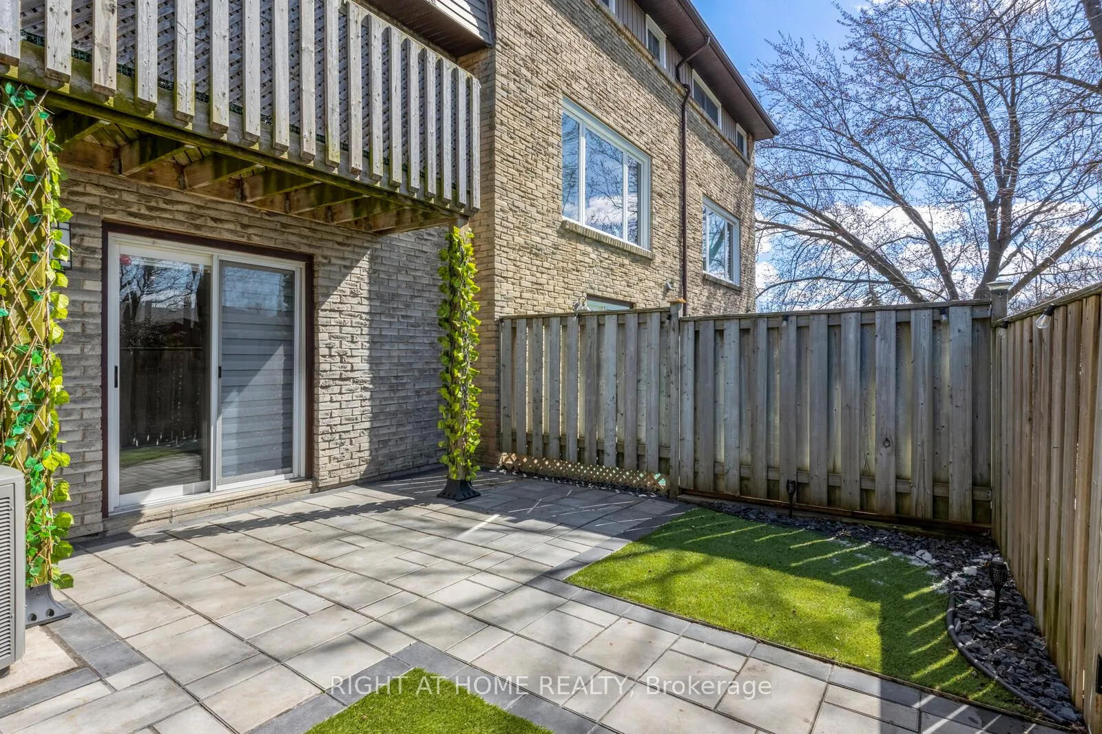 Photo 26 of Unit 3, 985 Limeridge Road E, Hamilton, Berrisfield — HOMEH